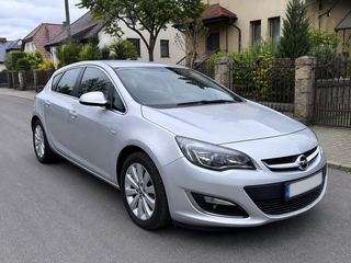 Toyota Yaris 1.3 – zadbana, klimatyzacja i niski przebieg