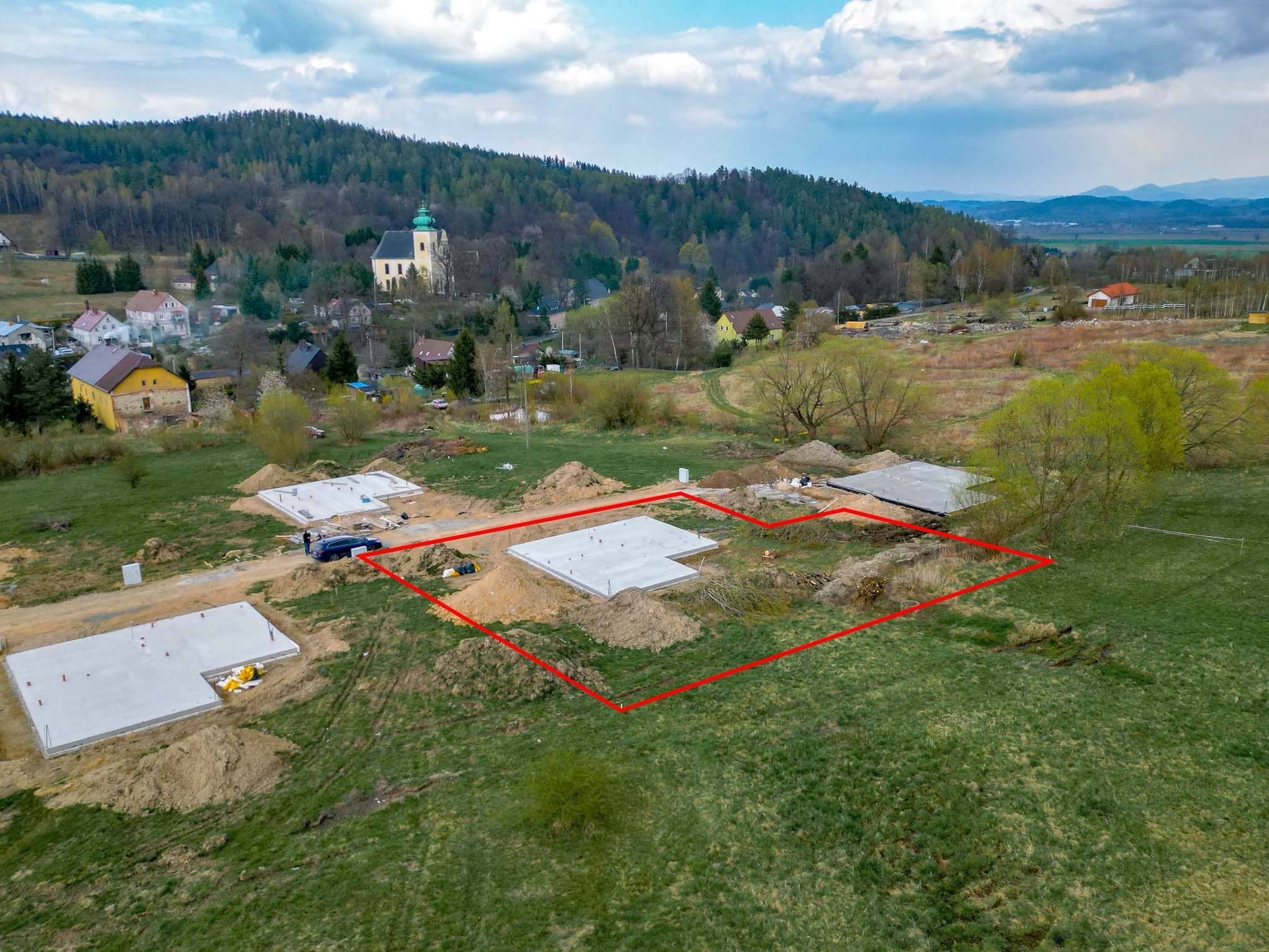 Działka 1009m² Wojcieszyce ze stanem zero