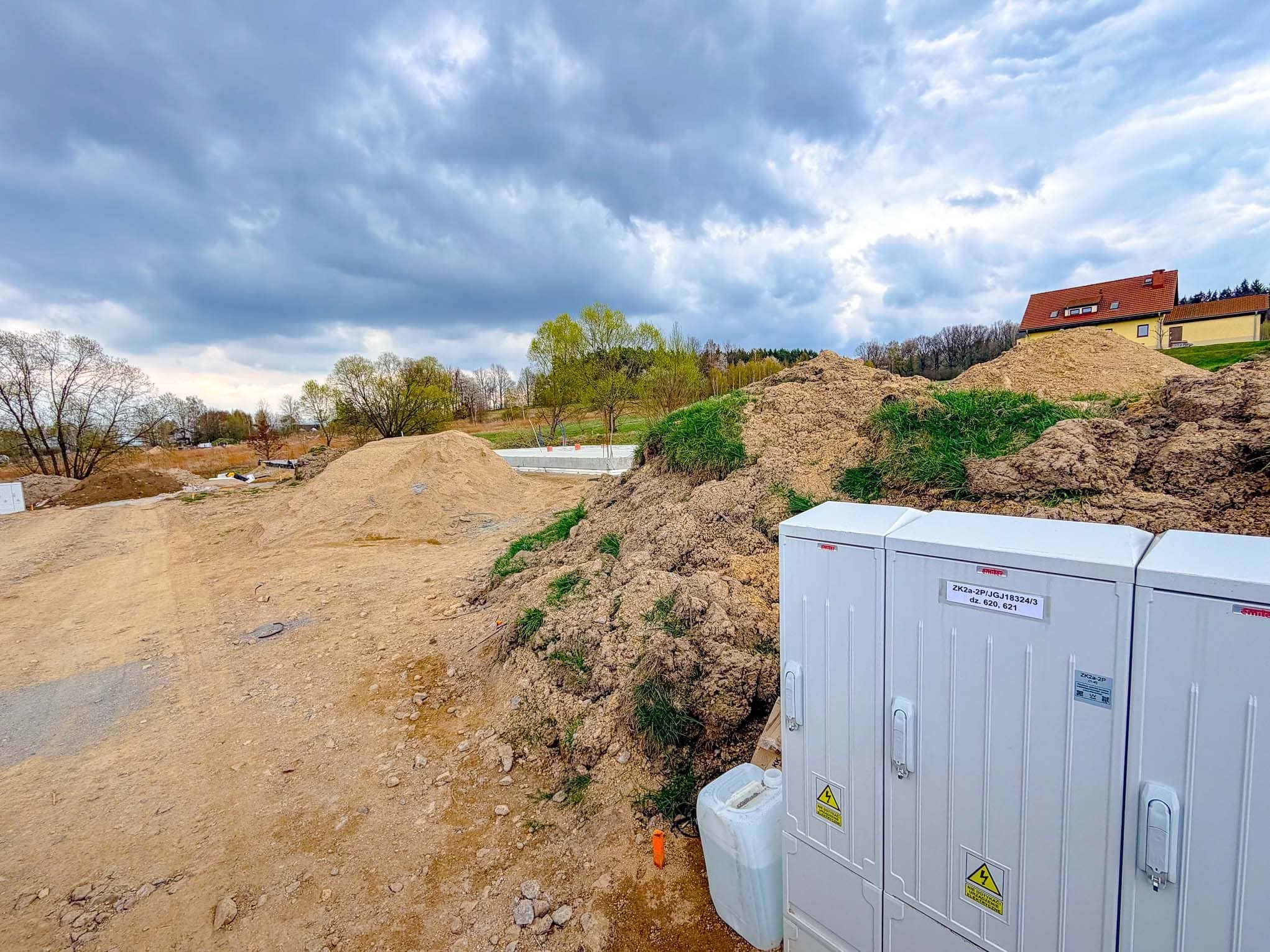 Działka 1009m² Wojcieszyce ze stanem zero