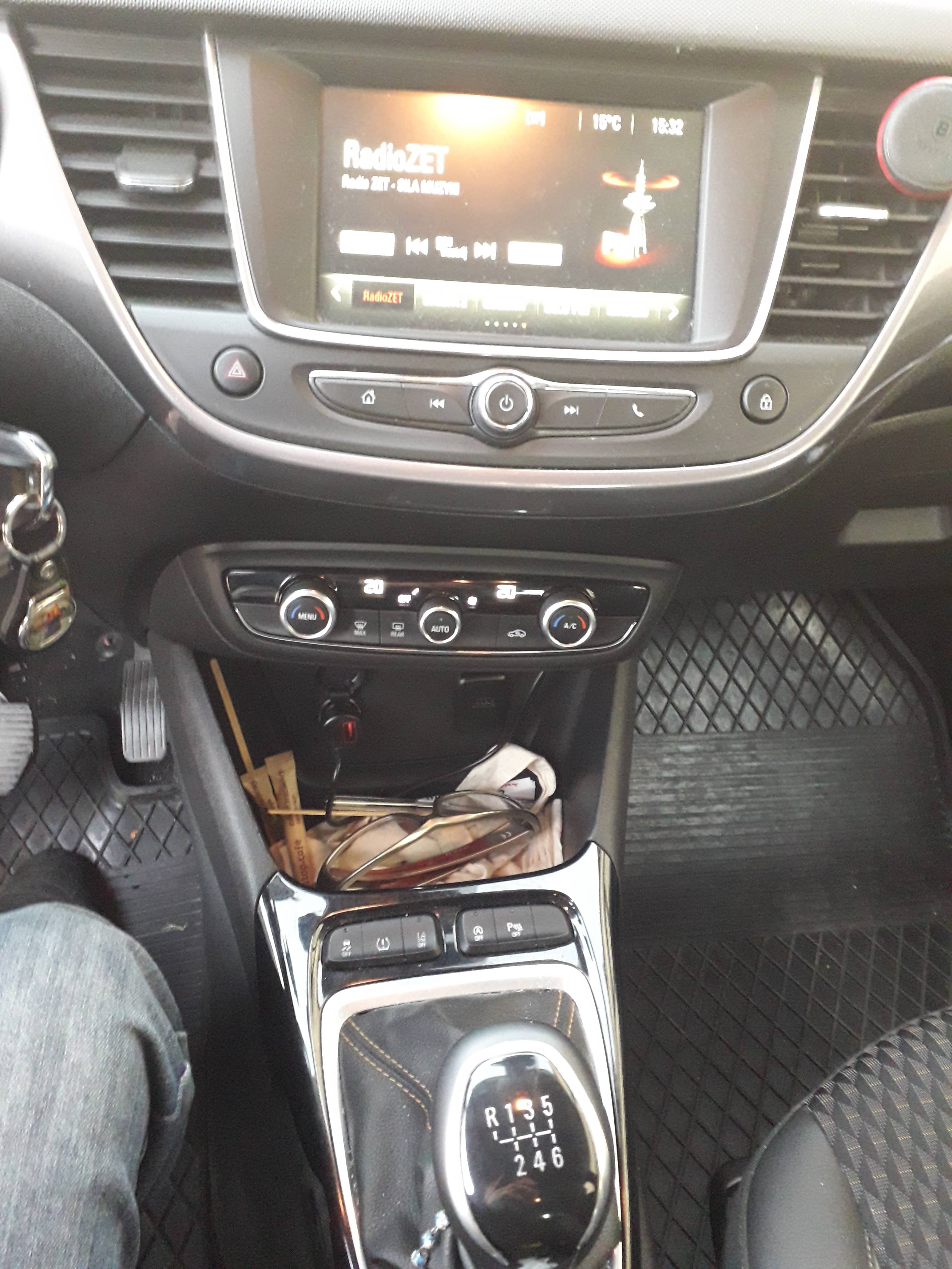 Opel Crossland X z 2019 r
