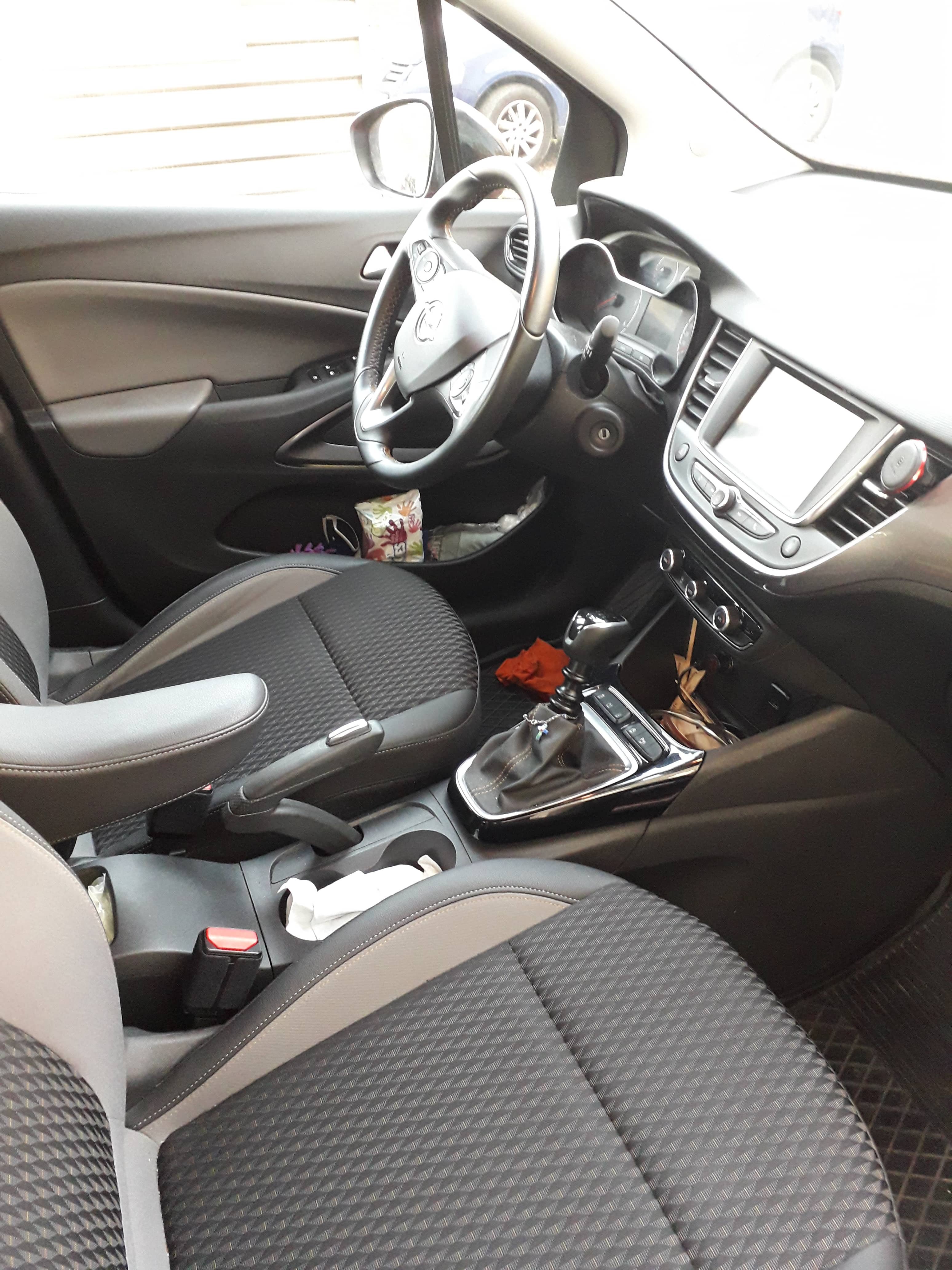 Opel Crossland X z 2019 r