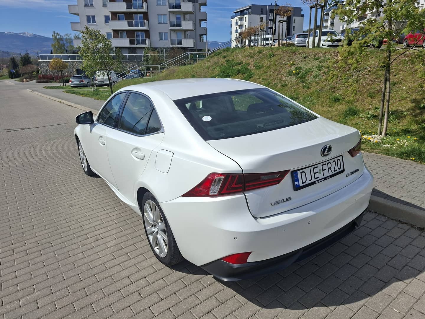 Lexus IS 300h Elegance