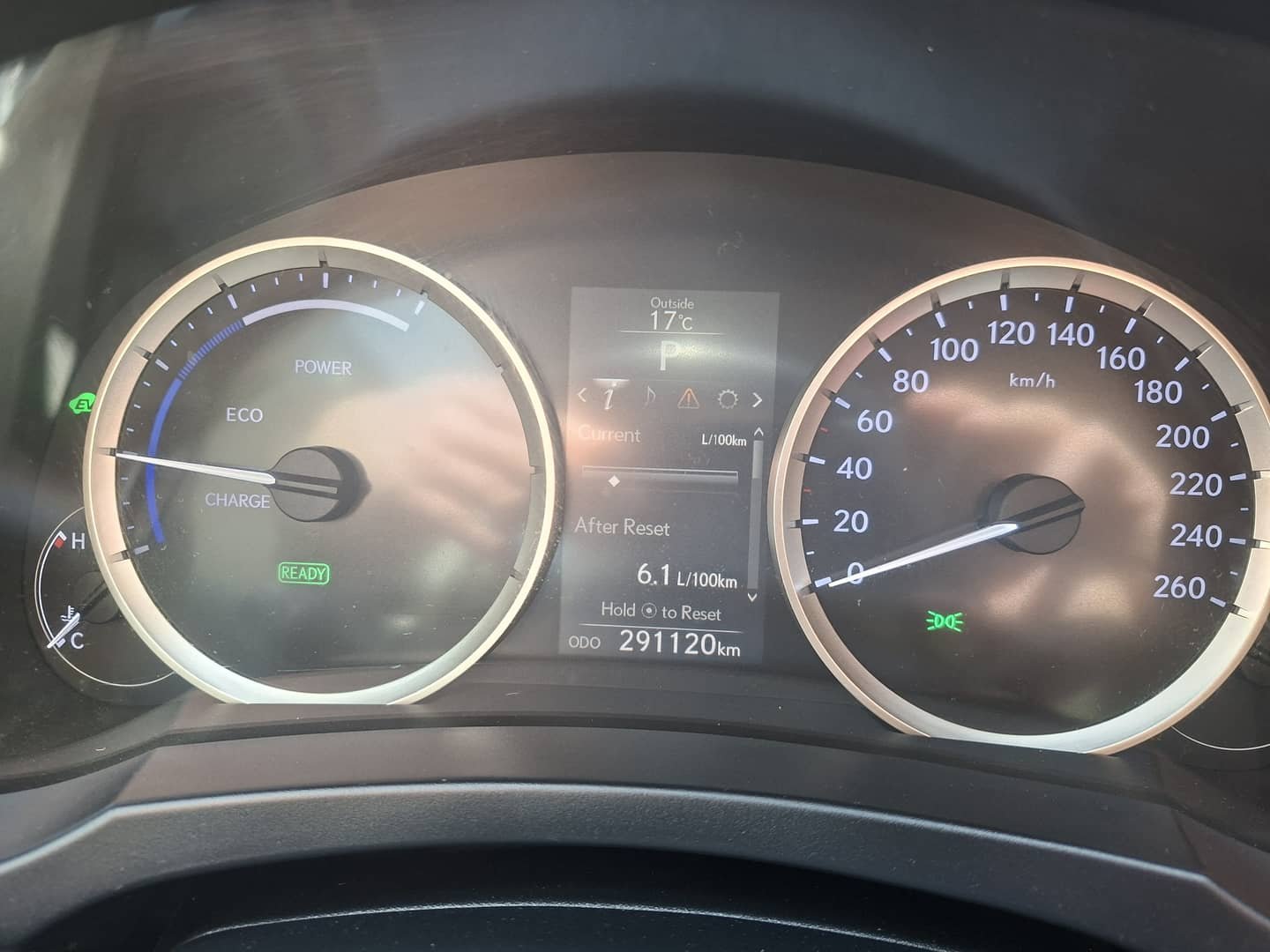 Lexus IS 300h Elegance