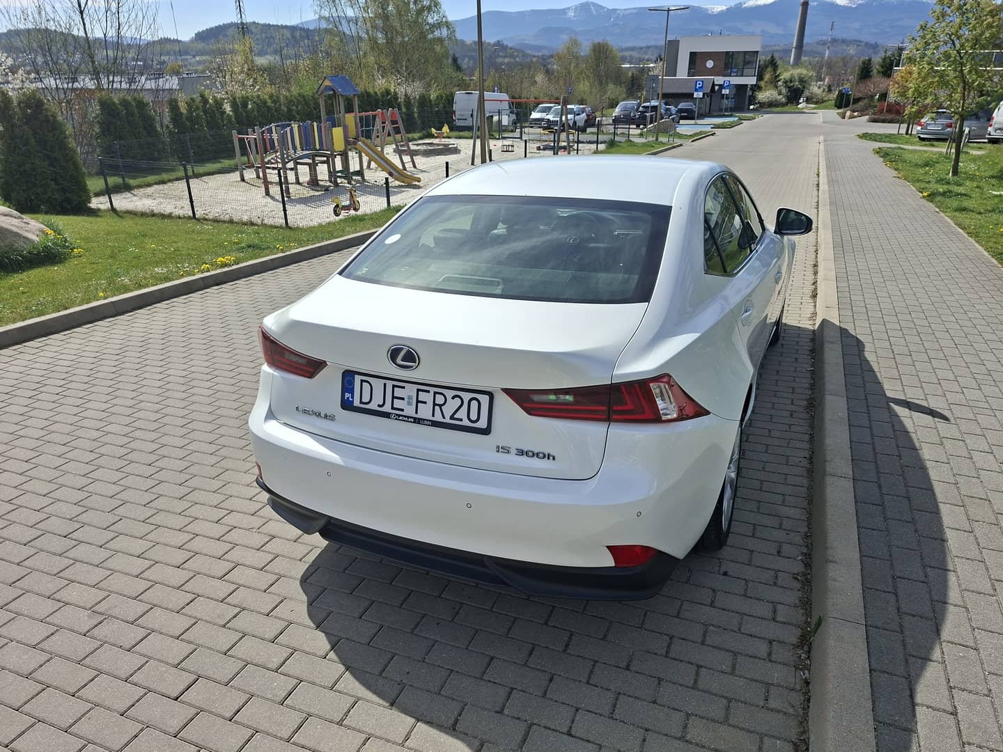 Lexus IS 300h Elegance