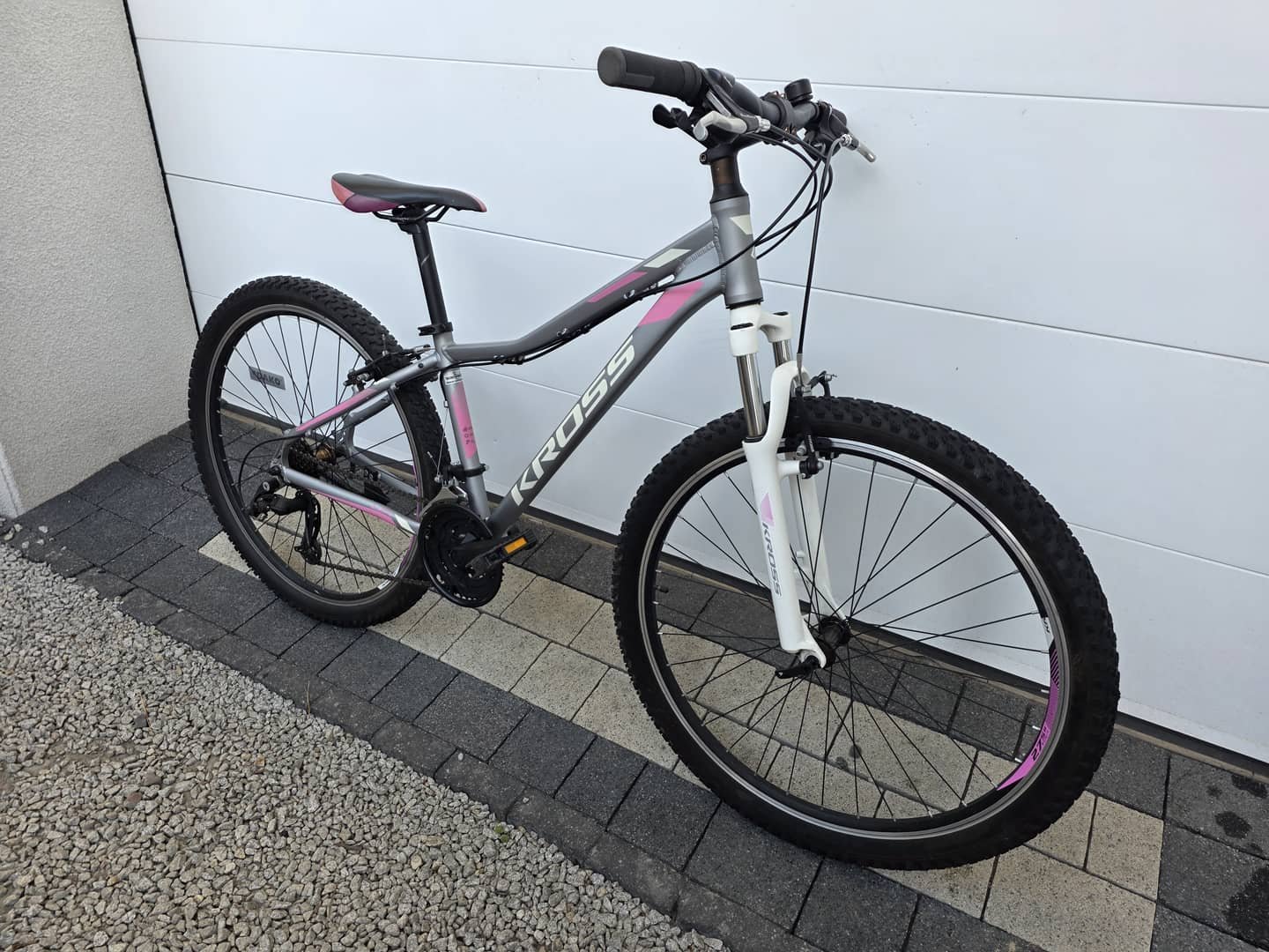 Rower górski KROSS LEA-koła 27,5 cali, Shimano