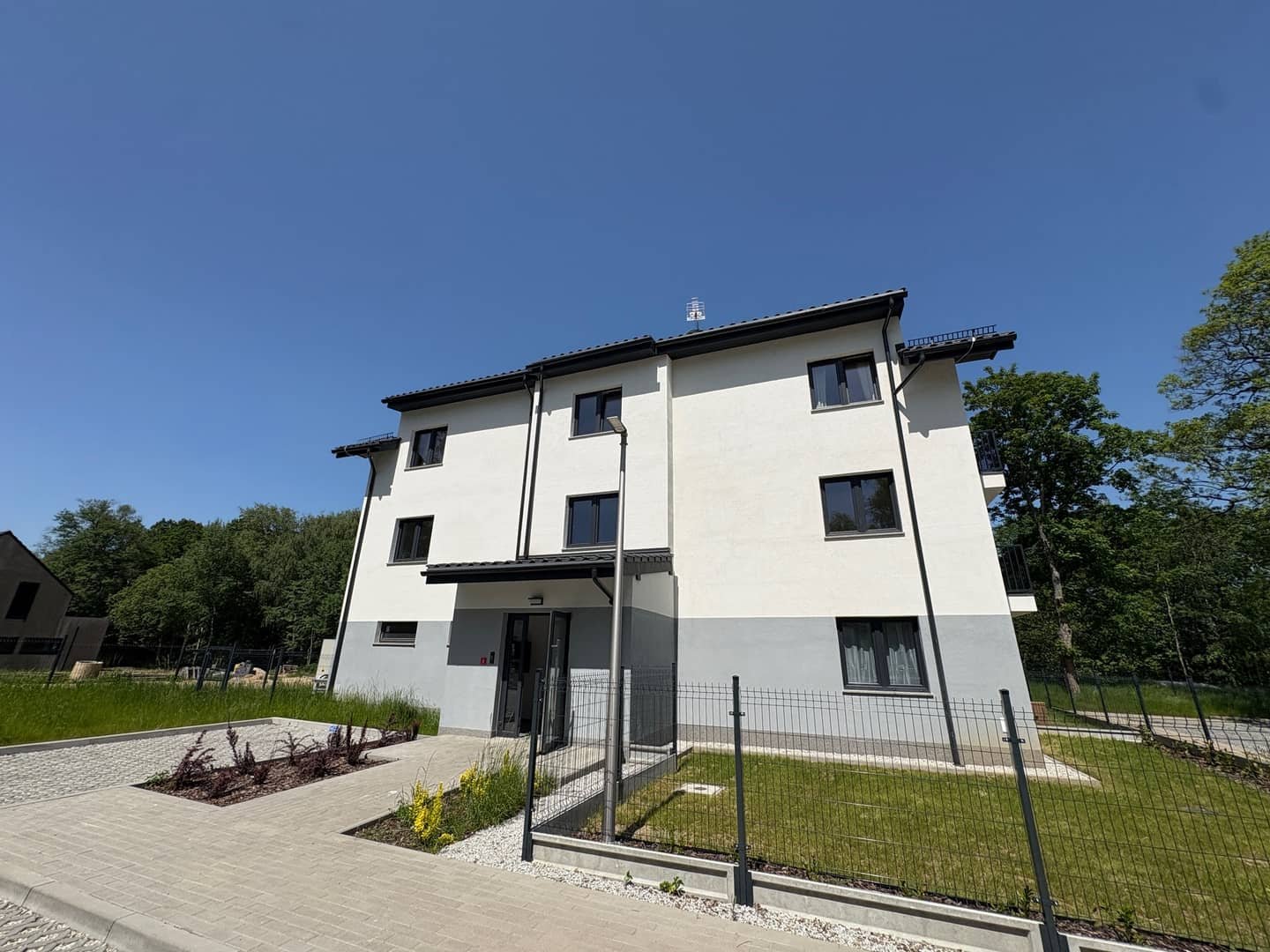 Os.Europejskie!wyposaż. mieszkanie 2-pokojowe, ogród