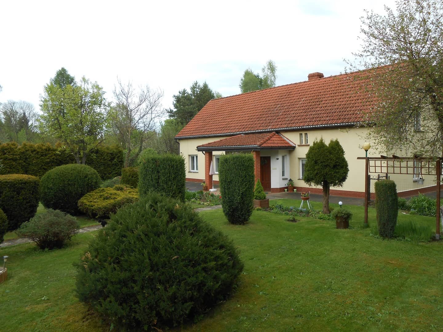 Dom w Kamiennej Górze/garaż/działka, 640 tys. zł