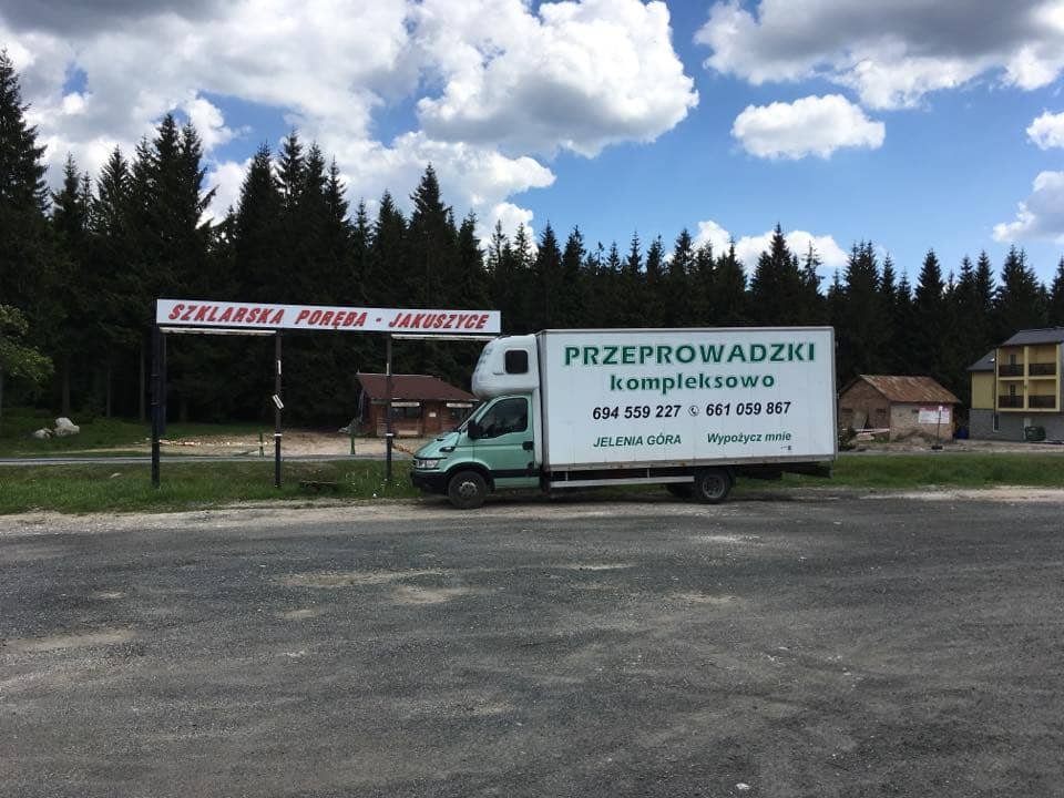 Przeprowadzki kompleksowe z ekipą do załadunku.