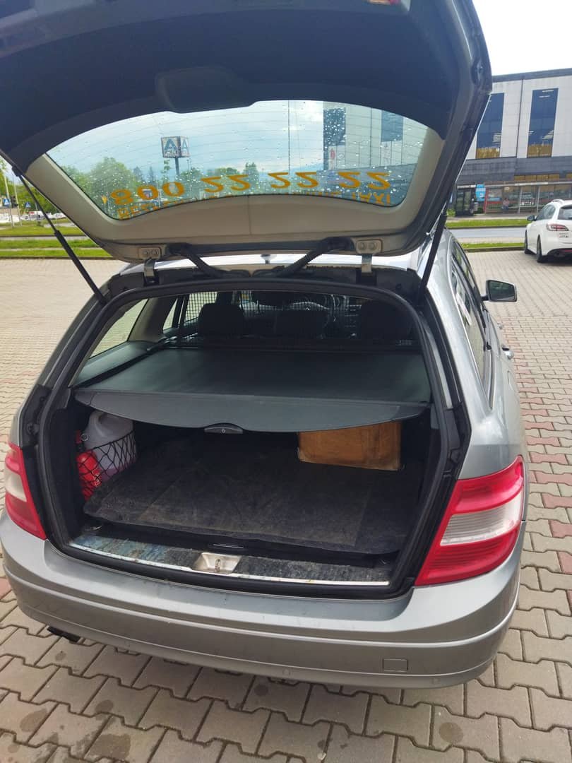 Sprzedam Mercedesa W204 C200 kombi