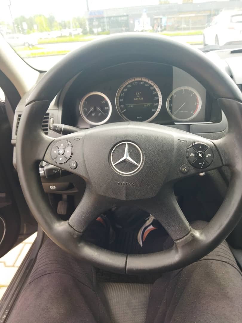 Sprzedam Mercedesa W204 C200 kombi