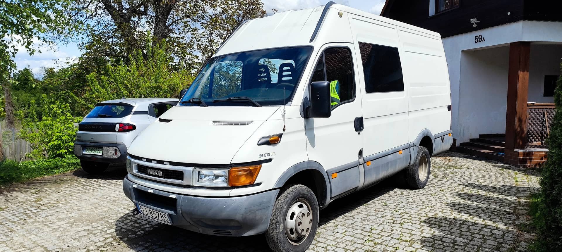 Iveco Daily 35C12 Brygadówka Blaszak z hakiem