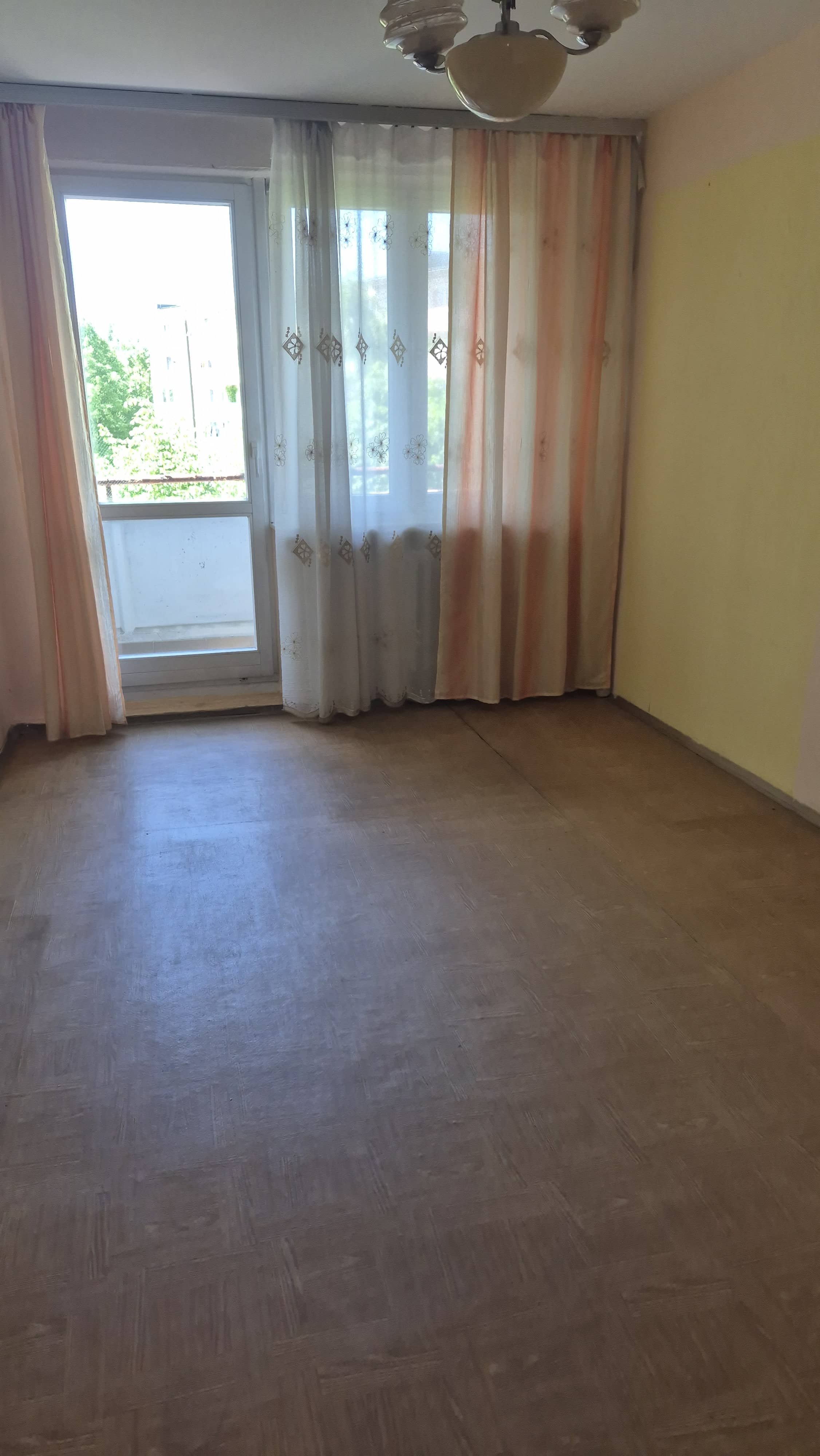 Cieplice .Os.Orle 3-pok.54,5 m2, II p