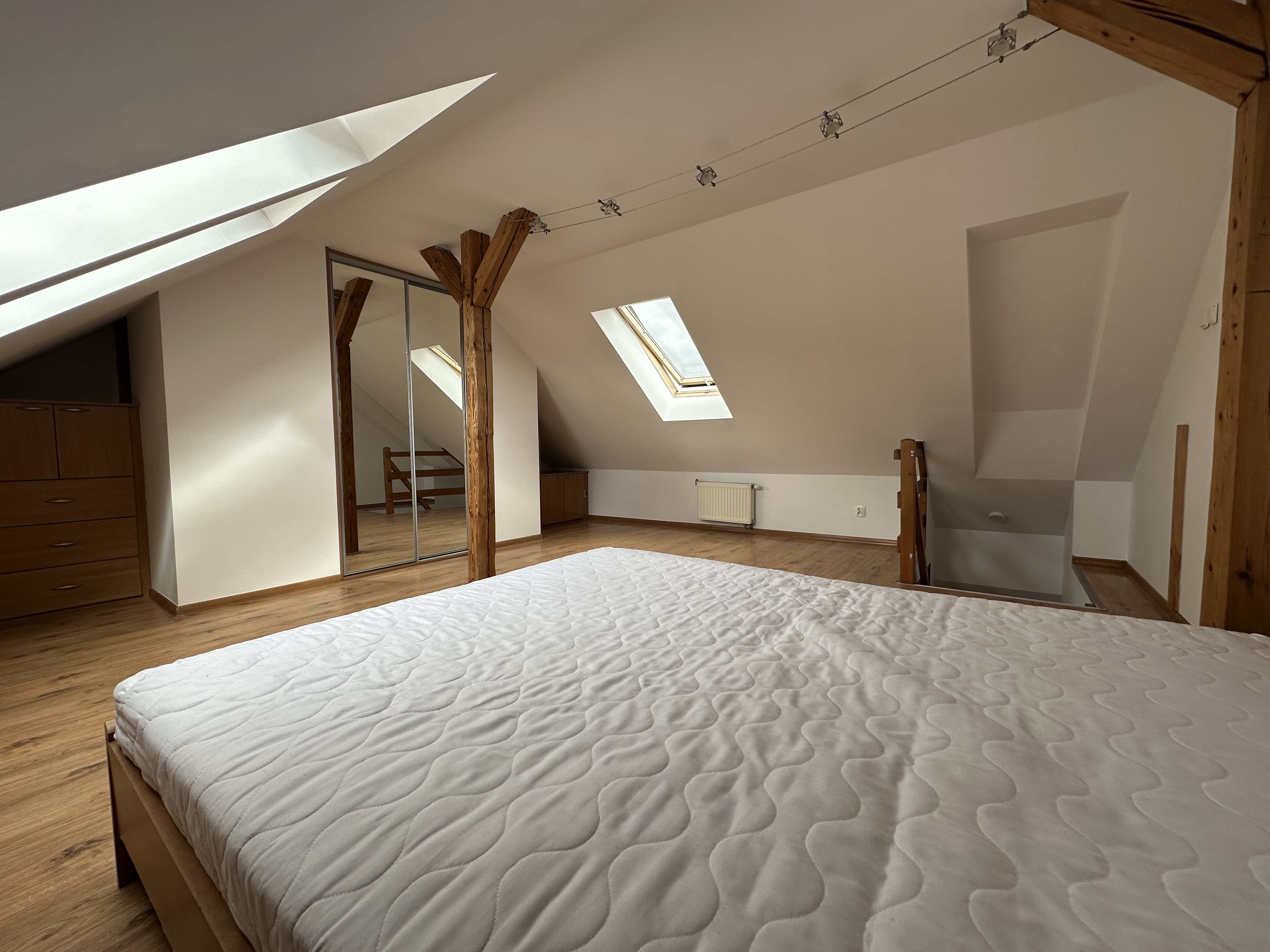 Dwupoziomowe mieszkanie 63,2 m² | Antresola | Garderoba | Jelenia Góra -Kadetów