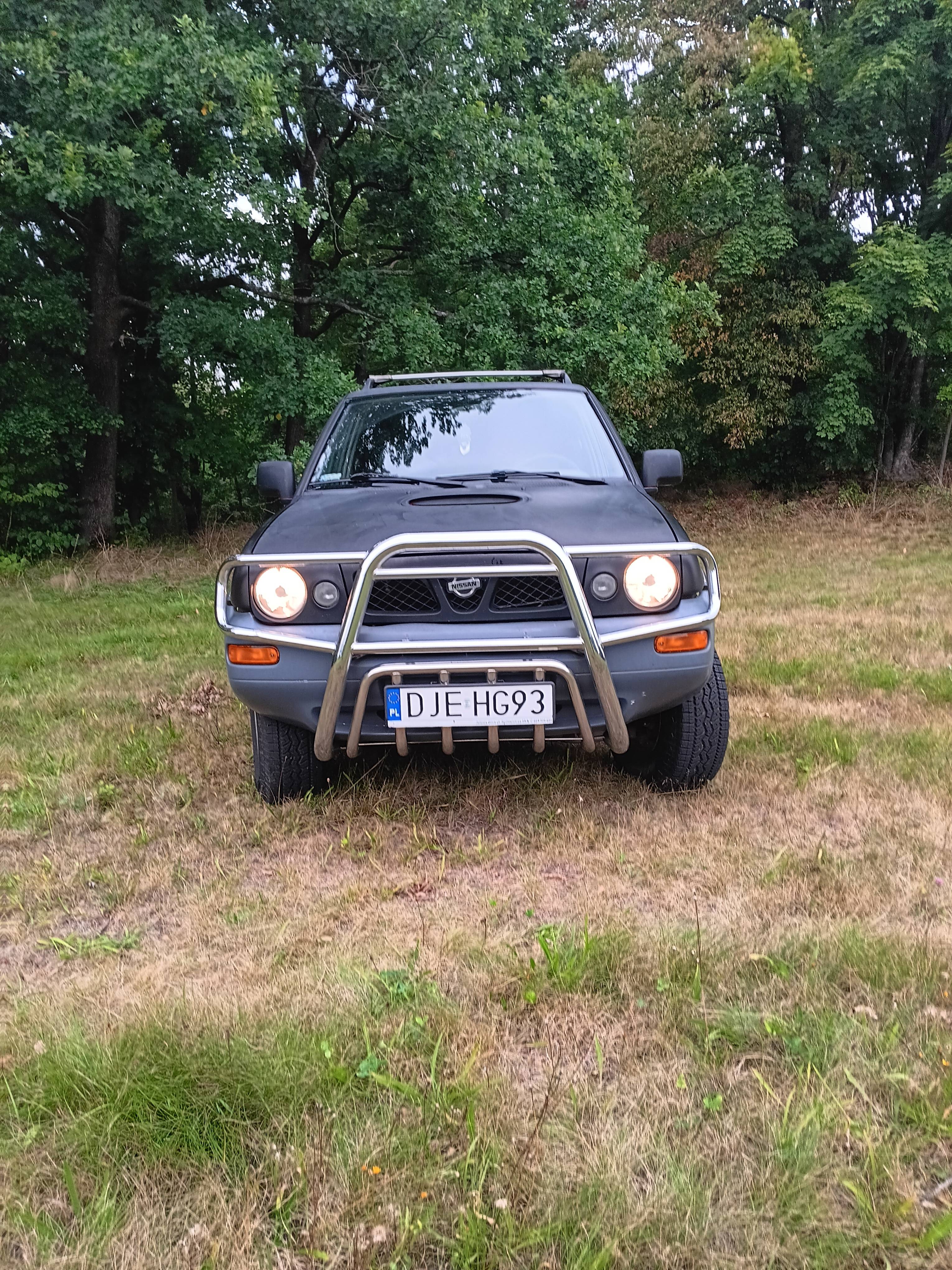 Nissan terano 2,4 LPG