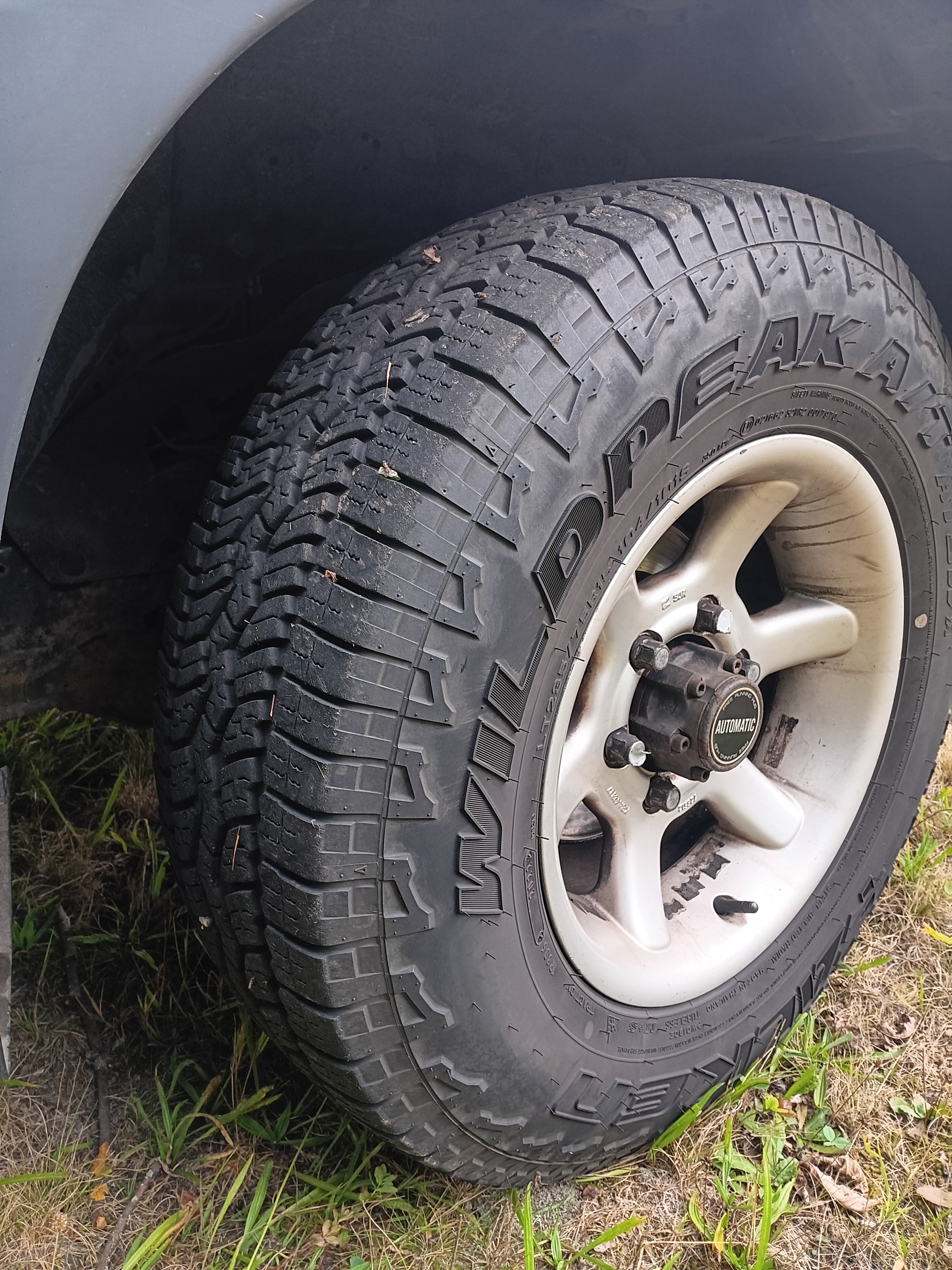 Nissan terano 2,4 LPG