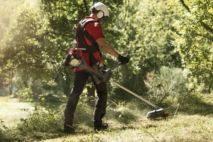 Koszenie trawy - Jelenia Góra i okolice do 25 km - Faktura