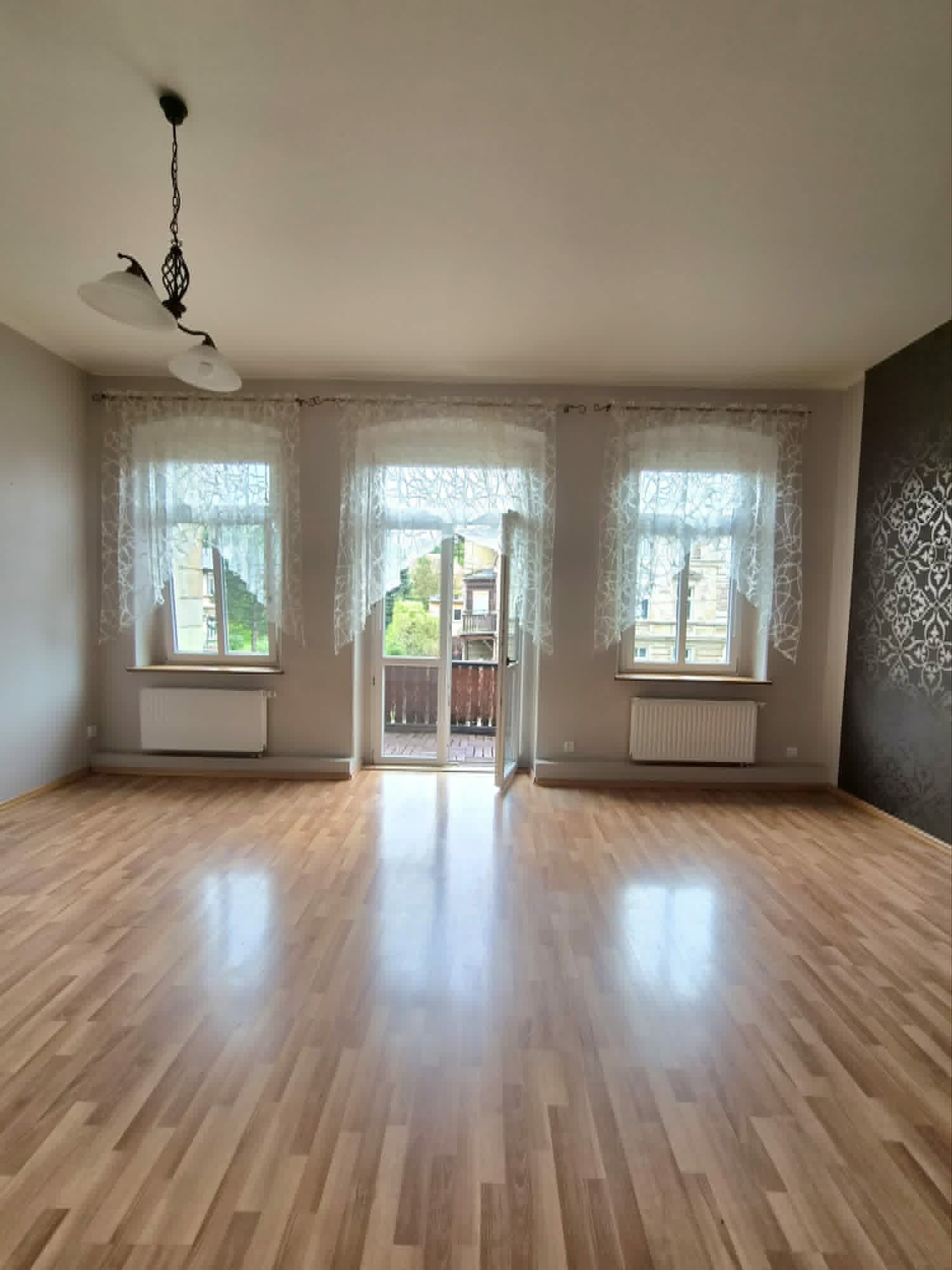 M4 - ponad 150m² w okolicach Sądu Rejonowego w Jeleniej Górze