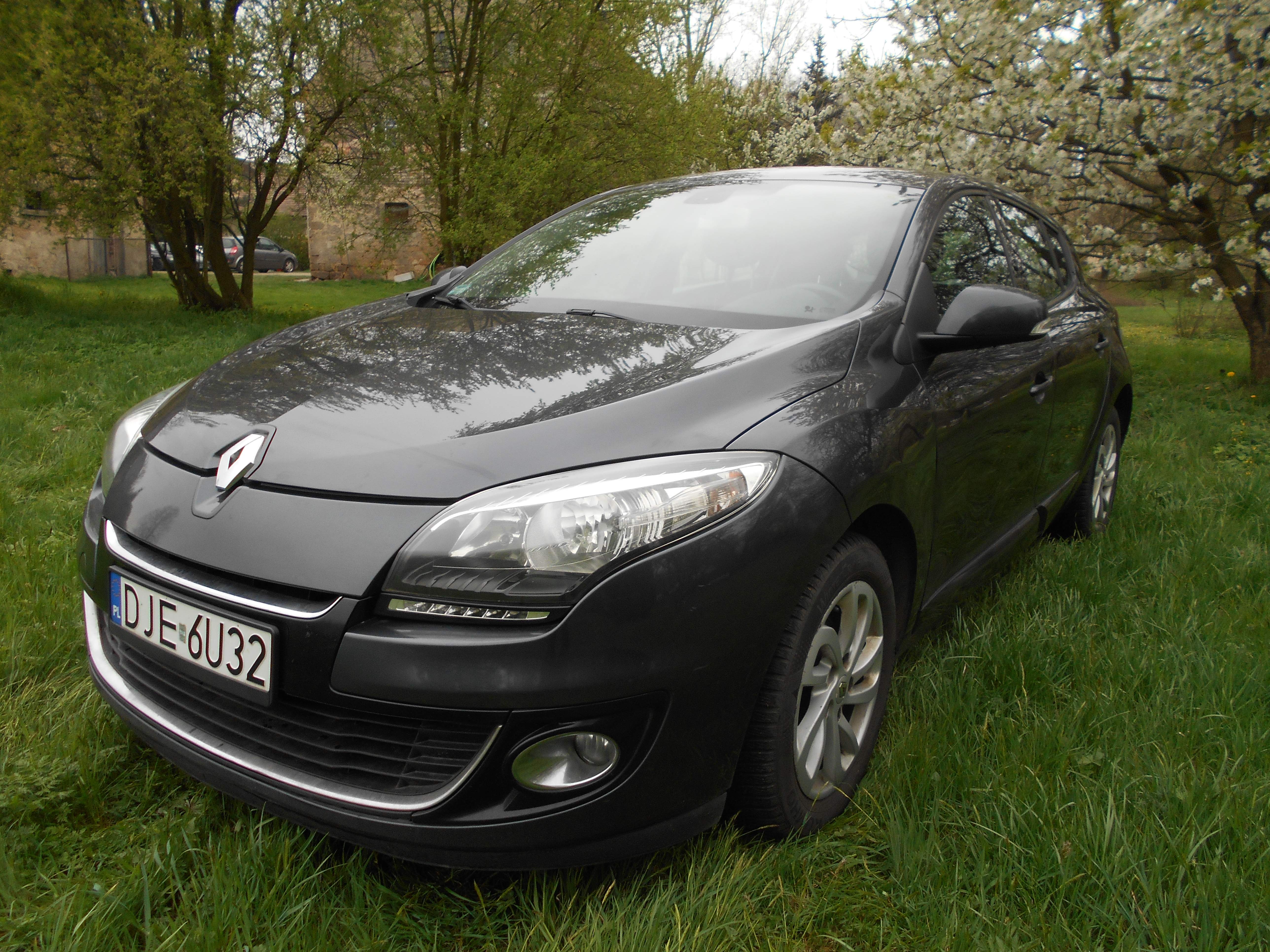 Renault Megane 1.6 benz salon PL 2013 r