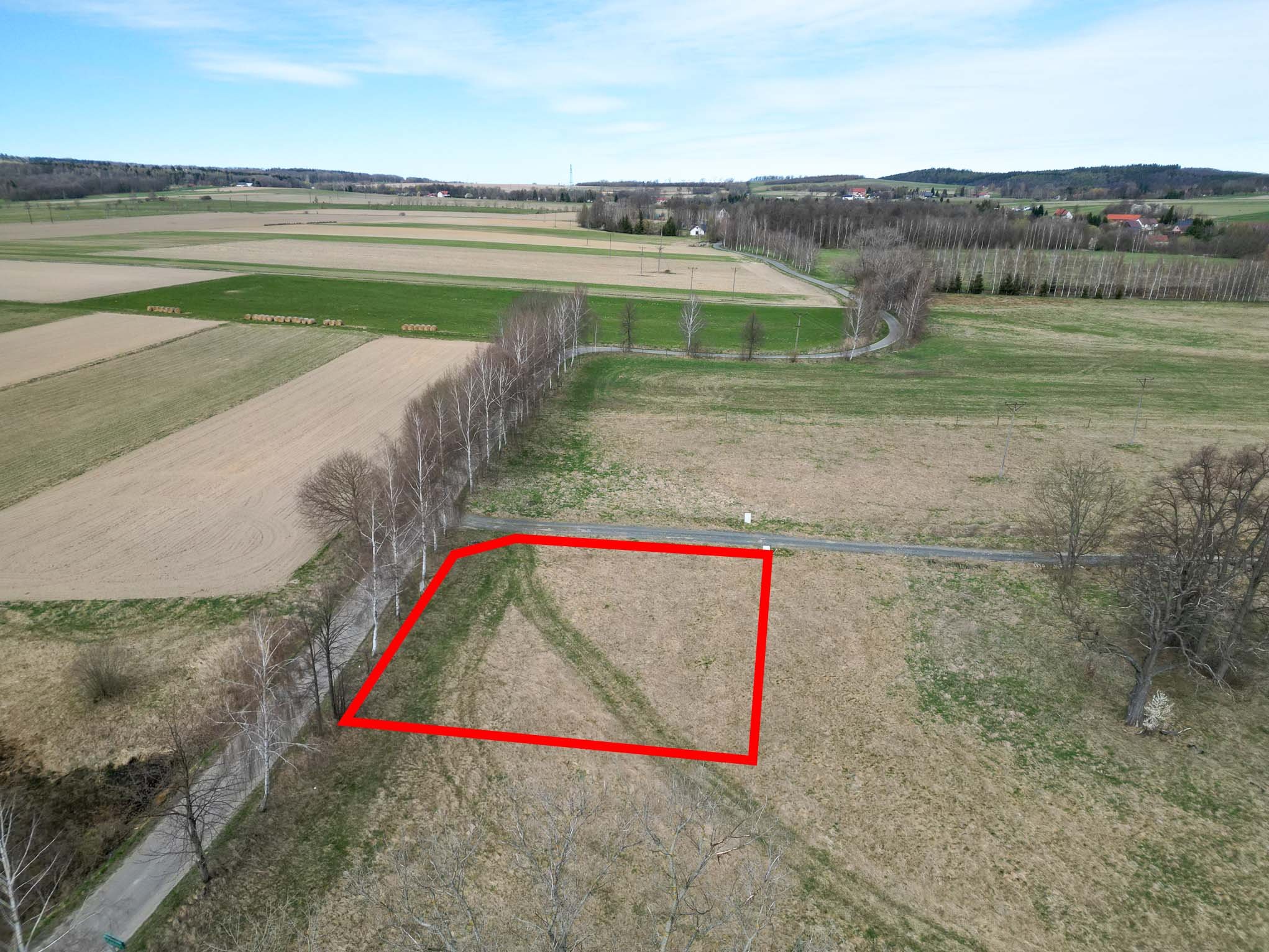 Działka budowlana 971 m2 z prądem - Zacisze