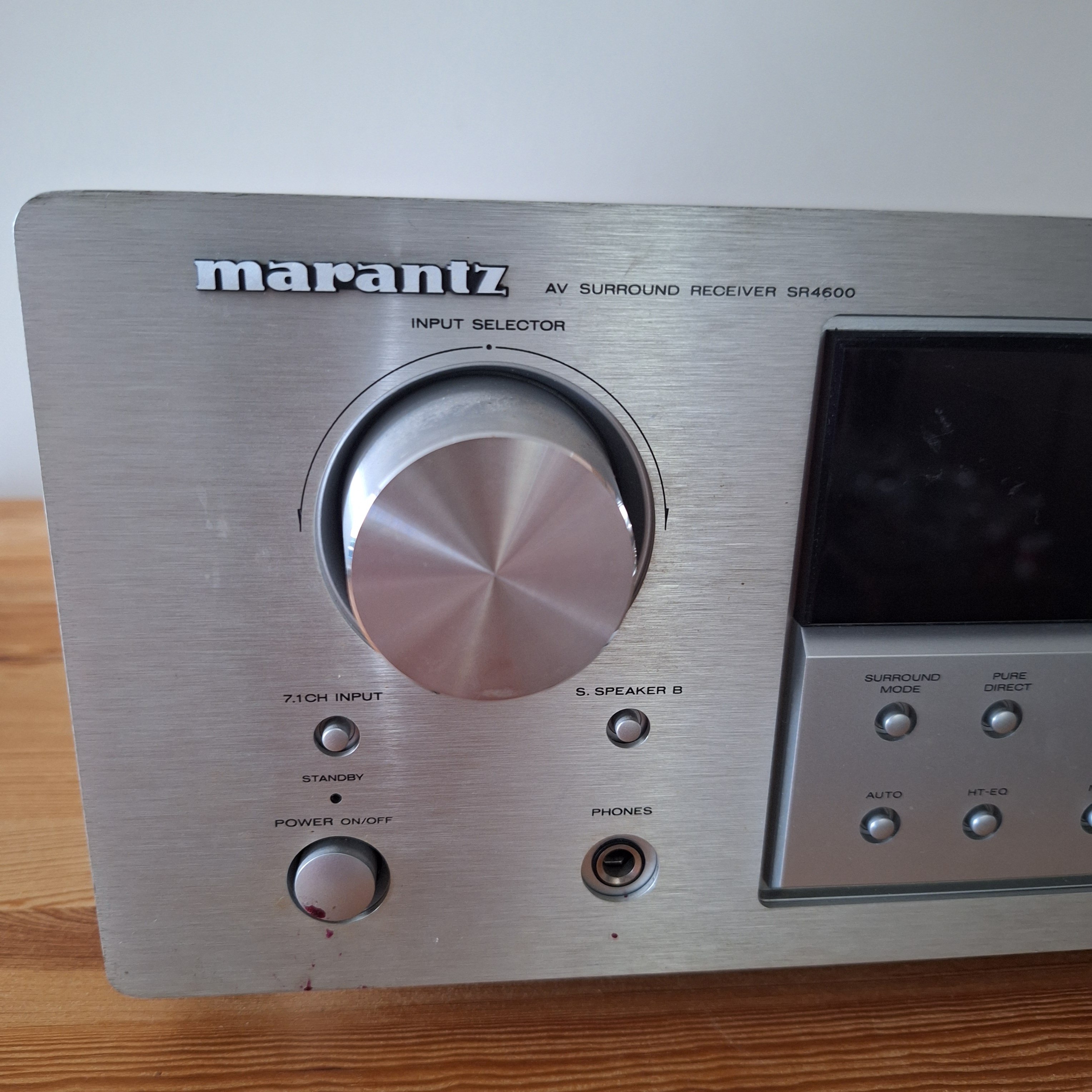 Amplituner Marantz