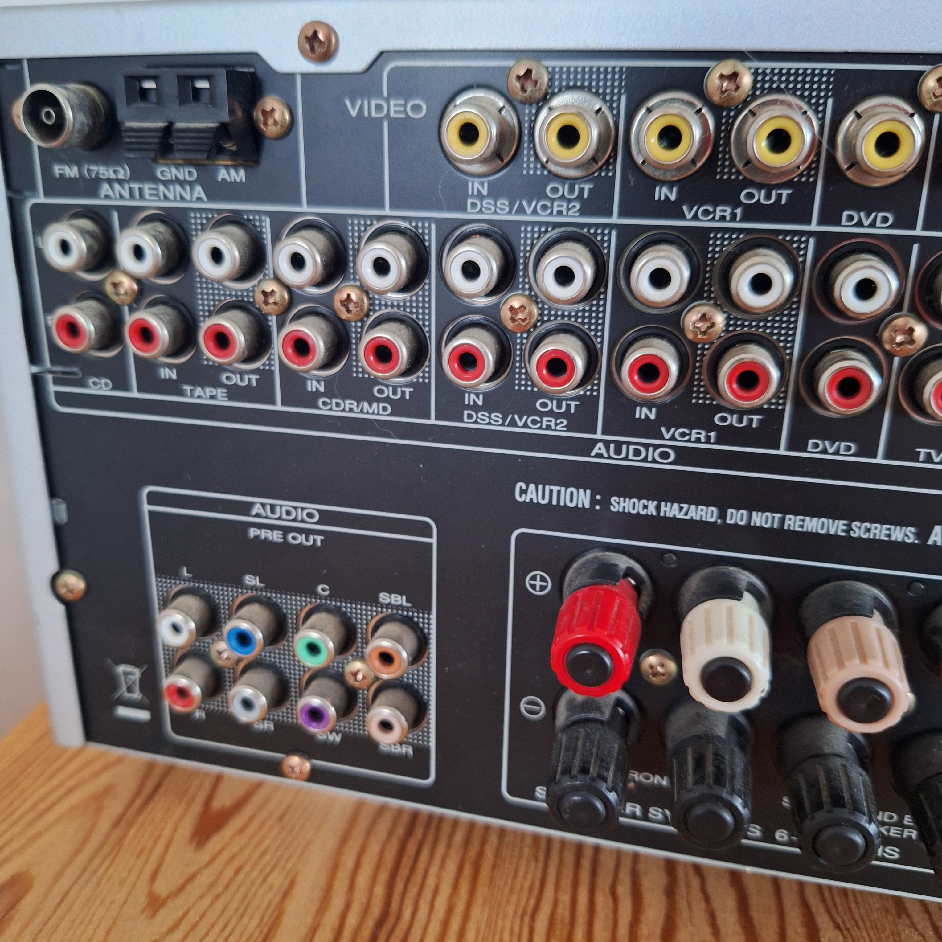 Amplituner Marantz
