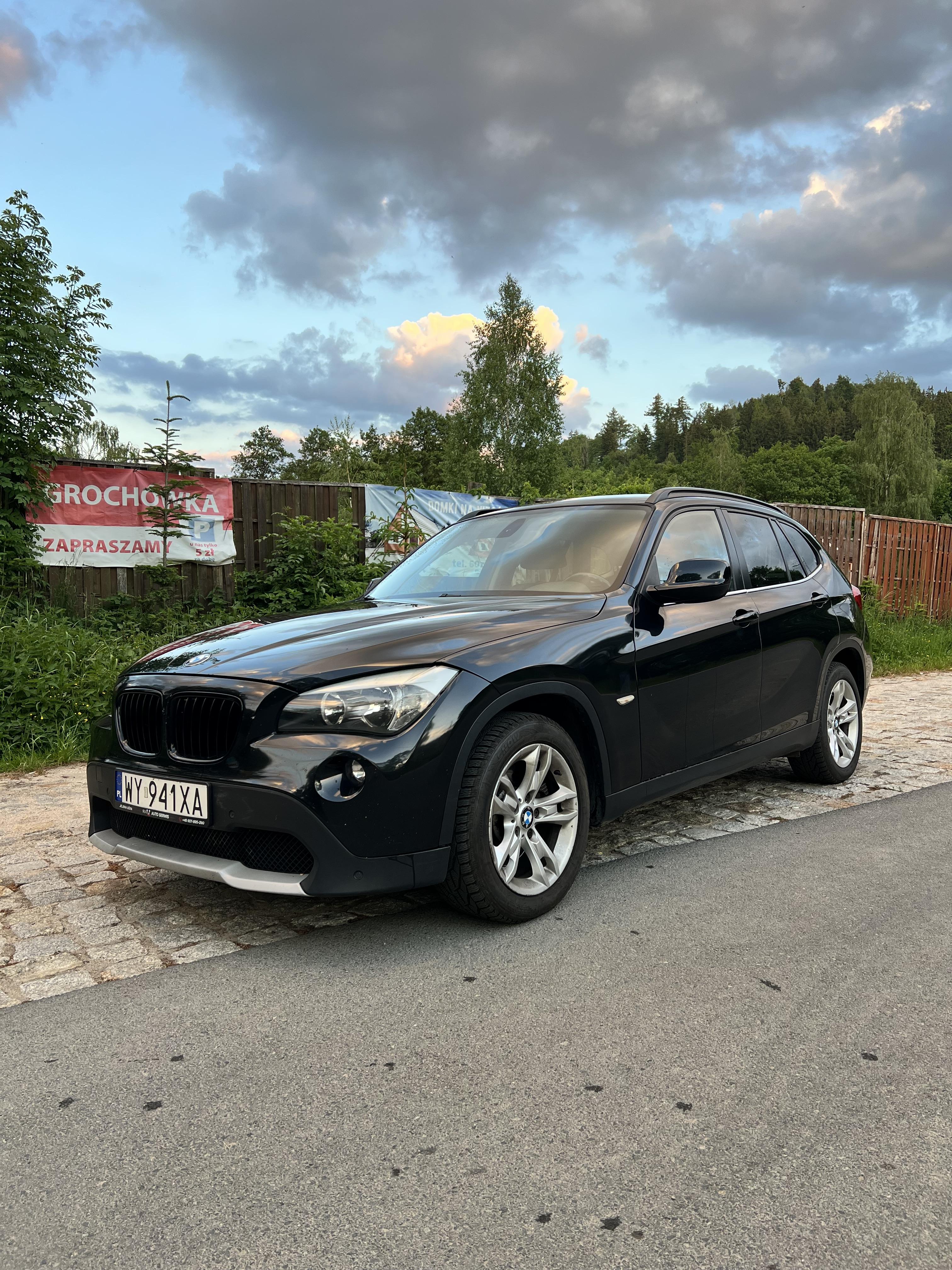 Bmw x1 e84 suv czarny bogate wyposażenie diesel 2.0