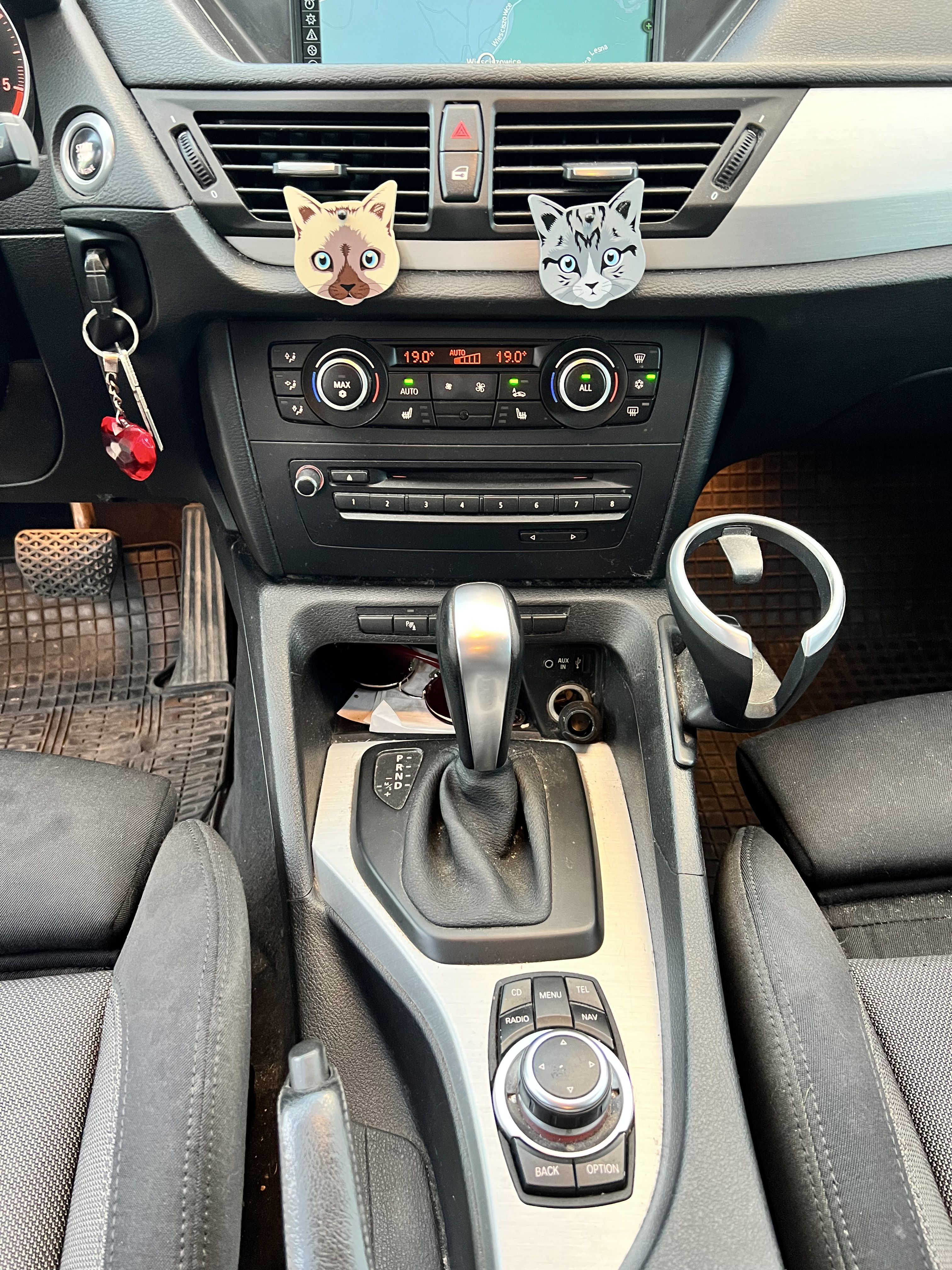 Bmw x1 e84 suv czarny bogate wyposażenie diesel 2.0