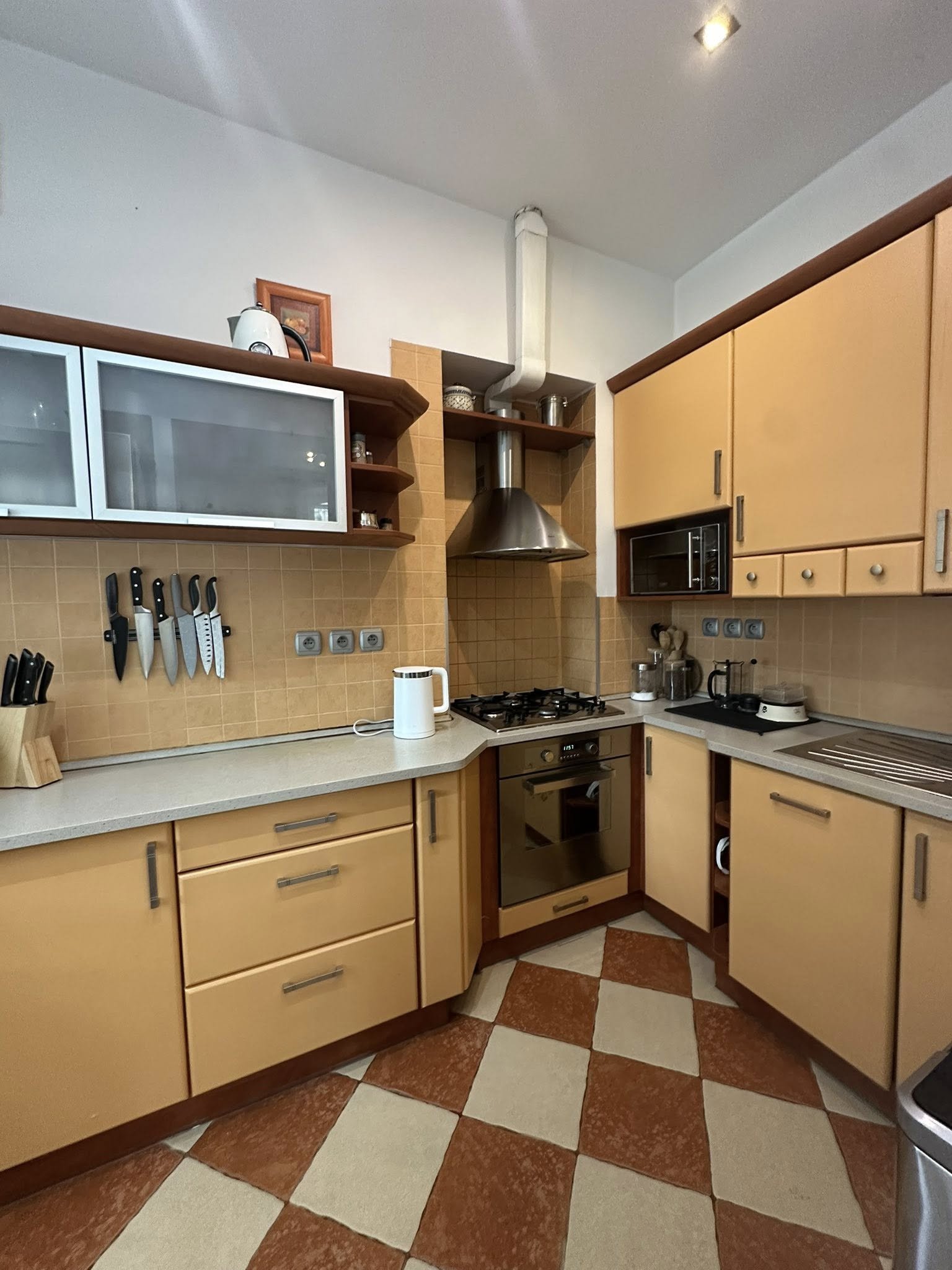 Przestronne 3-pokojowe mieszkanie 78 m² z ogródkiem – centrum Jeleniej Góry