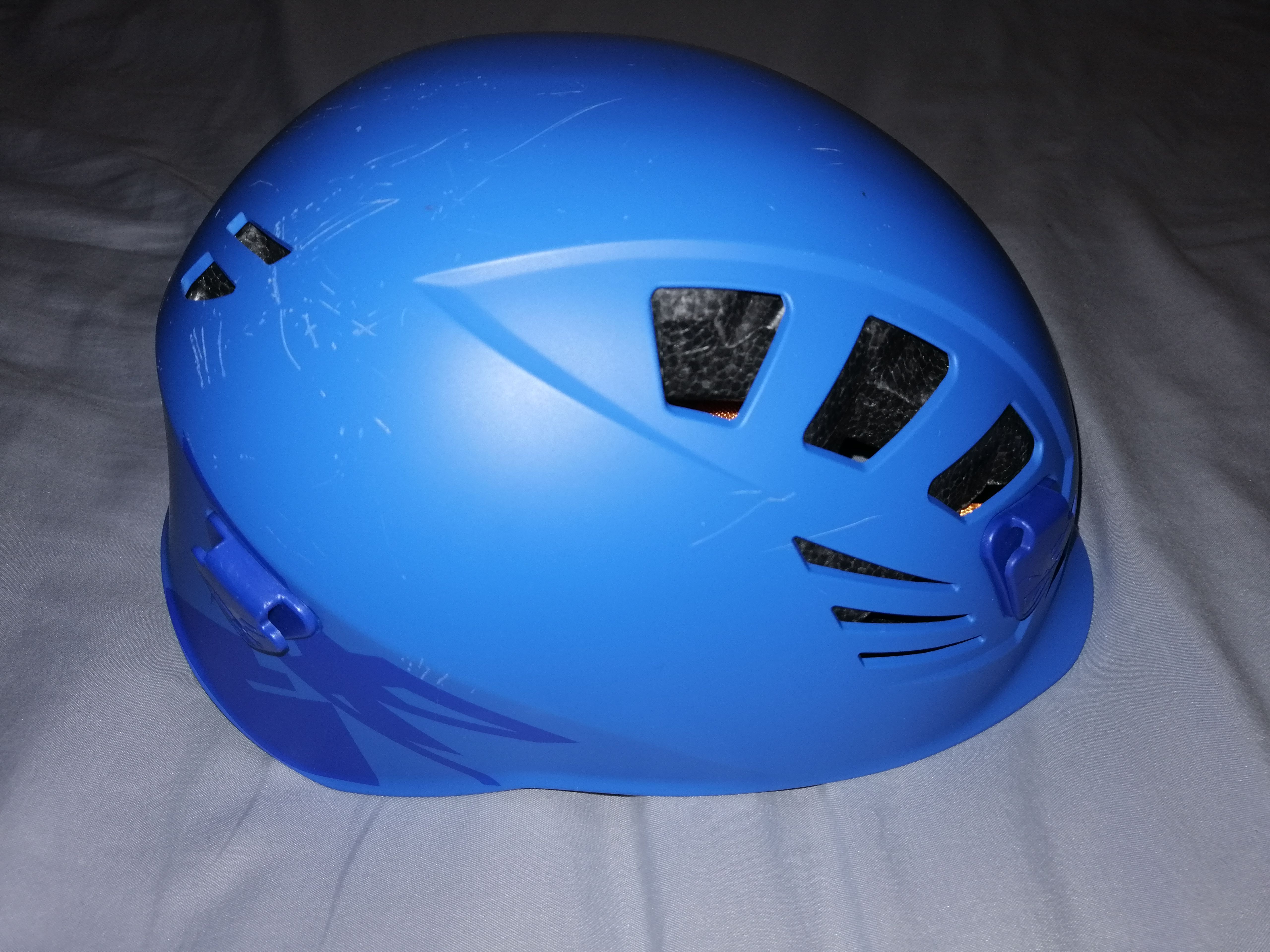 Sprzedam kask wspinaczkowy Simond