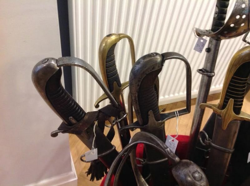 Kupię SZABLE,BAGNETY,kordziki,noże,militaria WOJSKOWE oraz ANTYKI kontakt 694972047