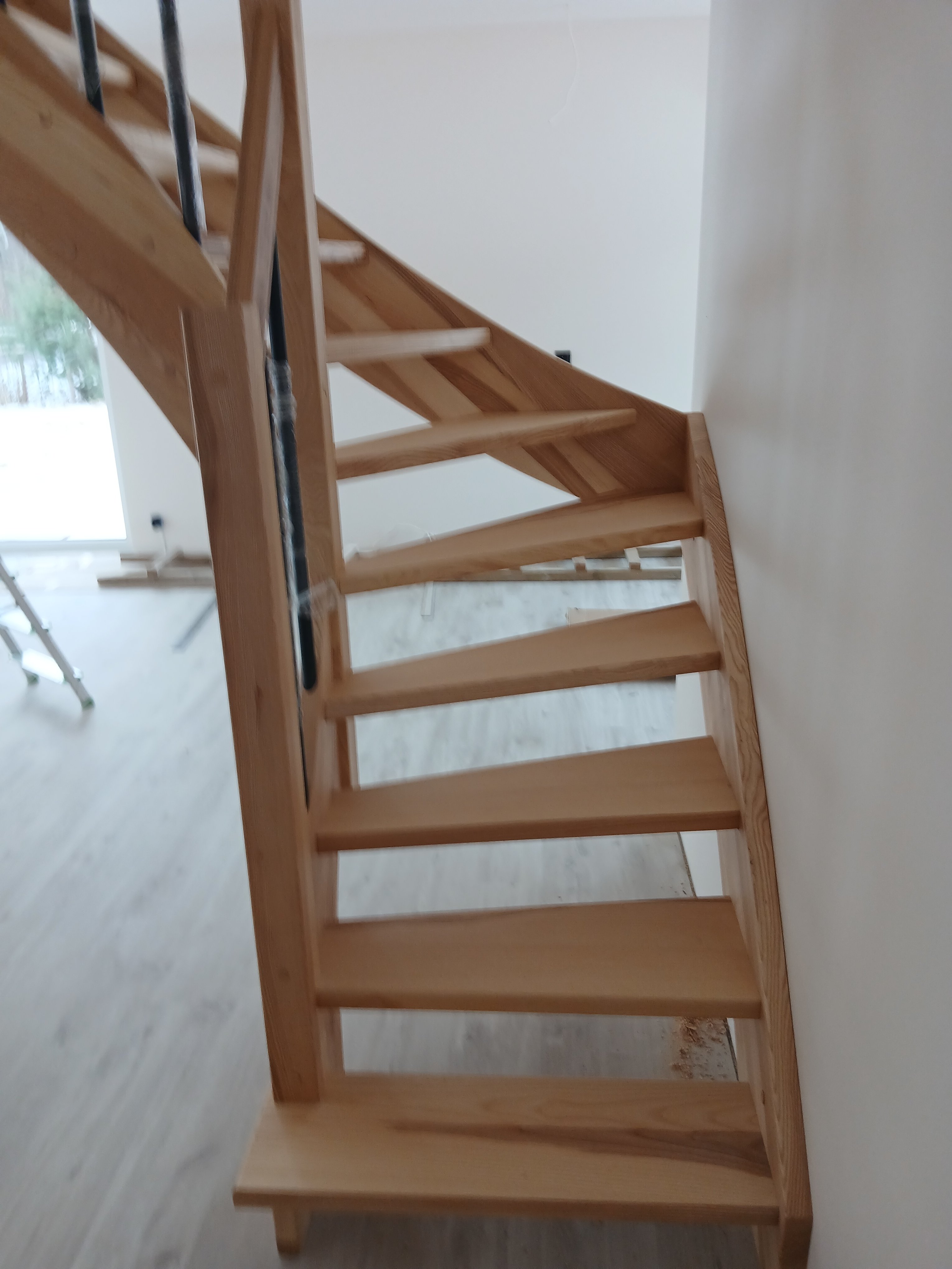 Schody,  stopnie ,parapety drewniane