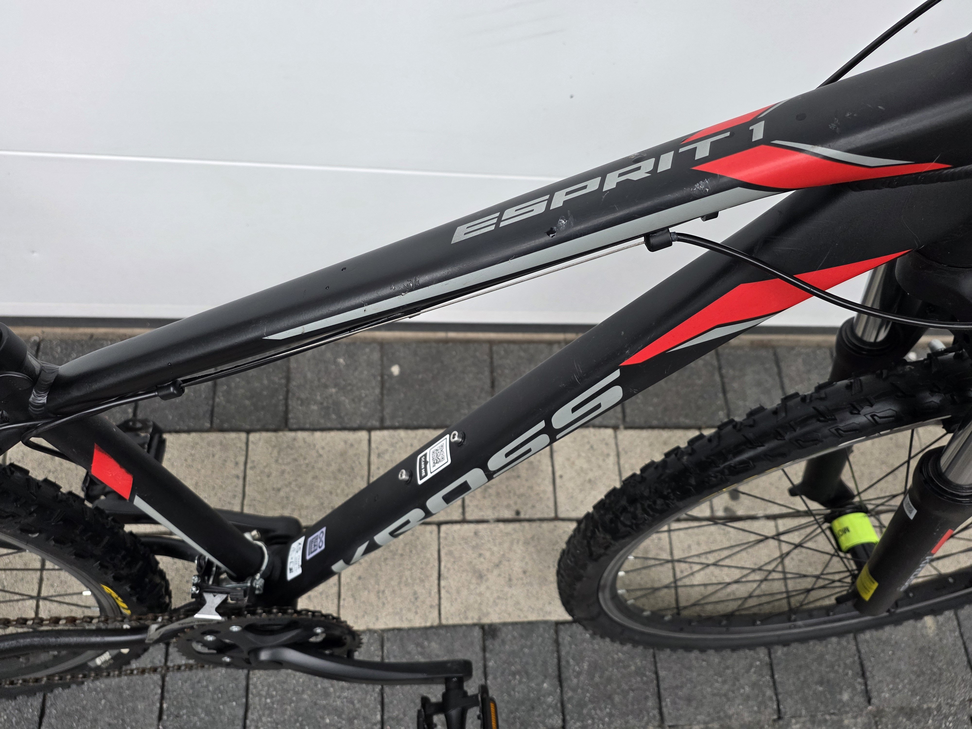 Rower górski KROSS ESPRIT 1-koła 26 cali,SHIMANO,amortyzator,rama XS-15cali-NOWE opony
