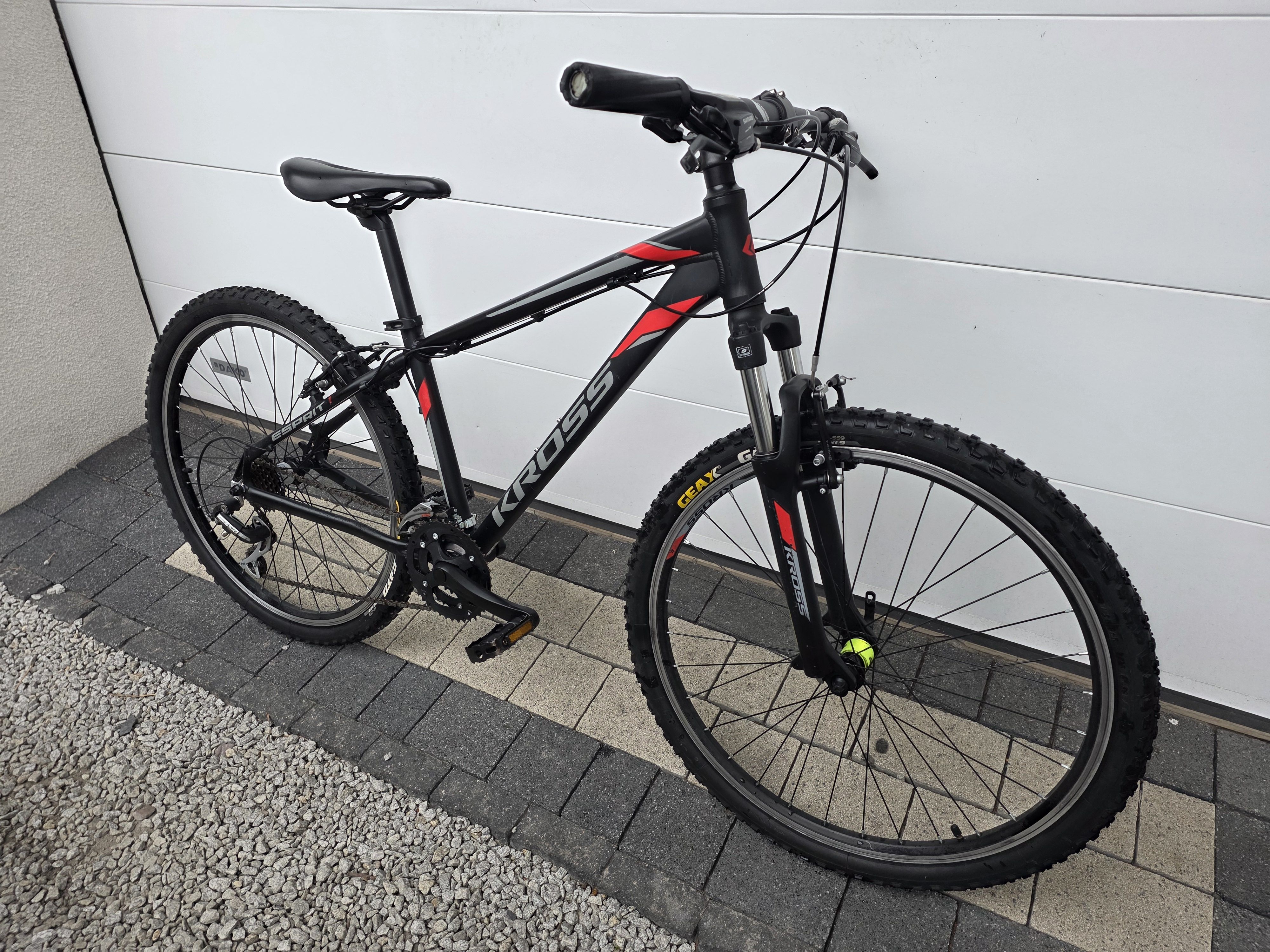Rower górski KROSS ESPRIT 1-koła 26 cali,SHIMANO,amortyzator,rama XS-15cali-NOWE opony
