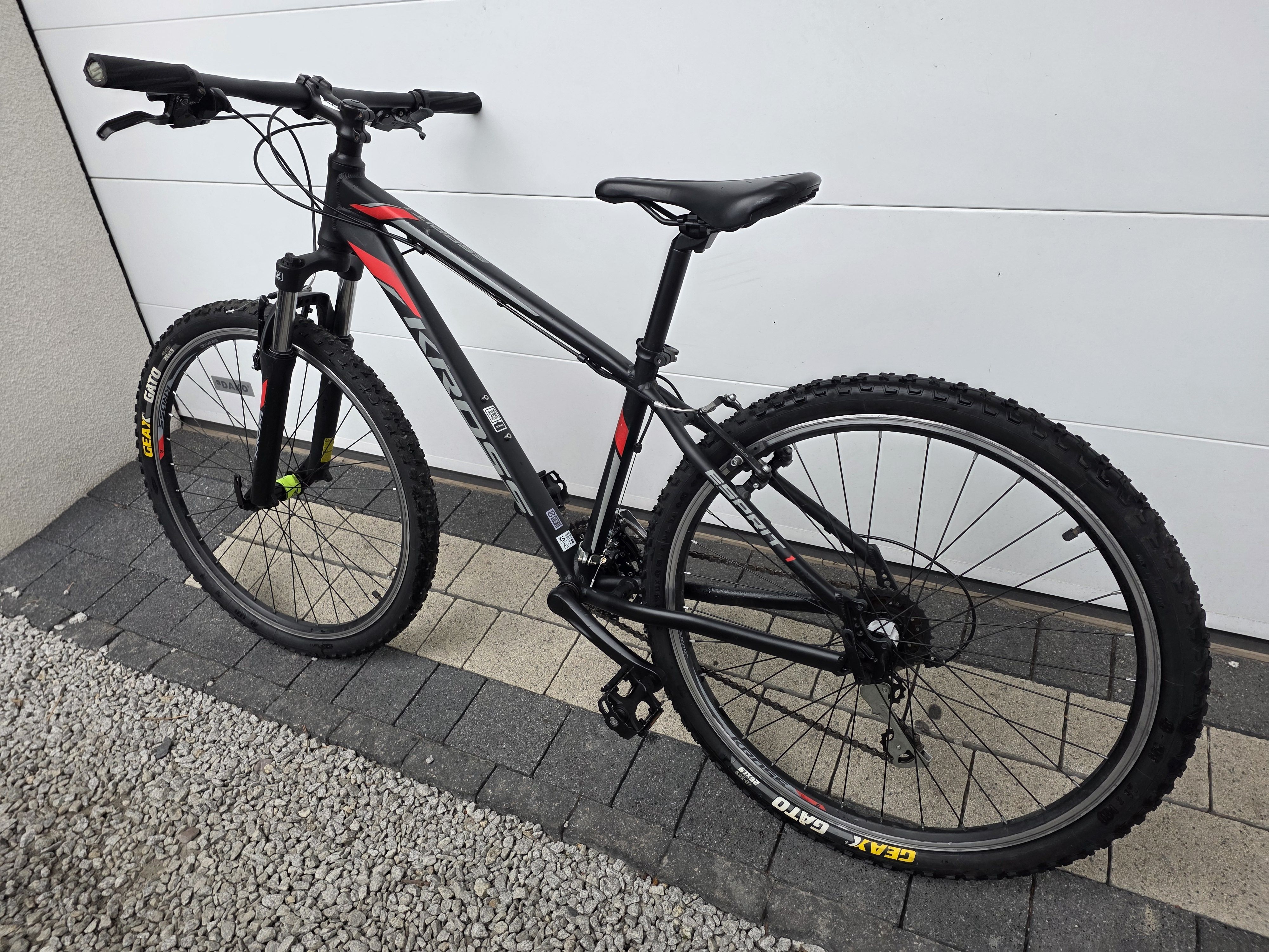 Rower górski KROSS ESPRIT 1-koła 26 cali,SHIMANO,amortyzator,rama XS-15cali-NOWE opony