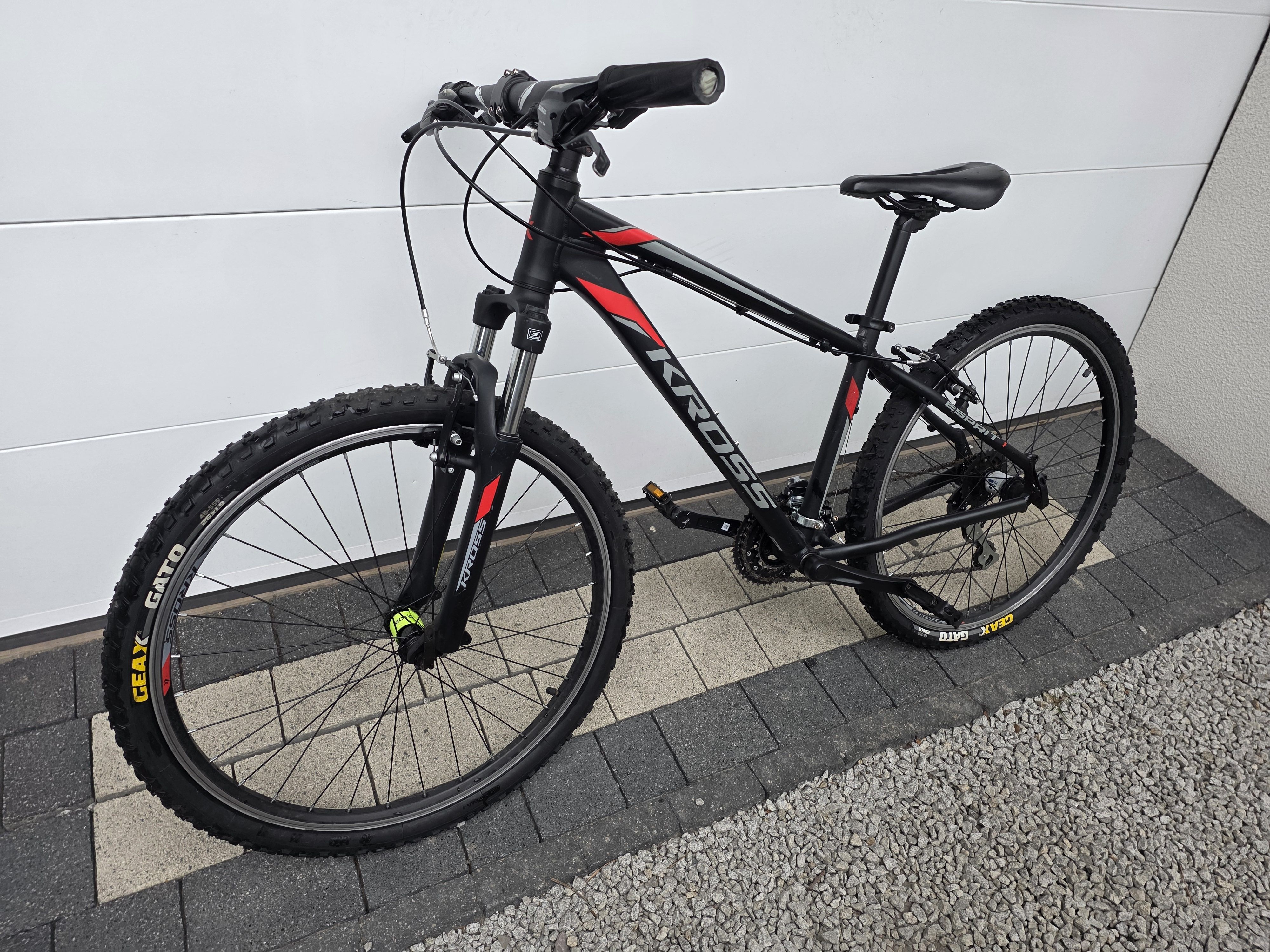 Rower górski KROSS ESPRIT 1-koła 26 cali,SHIMANO,amortyzator,rama XS-15cali-NOWE opony