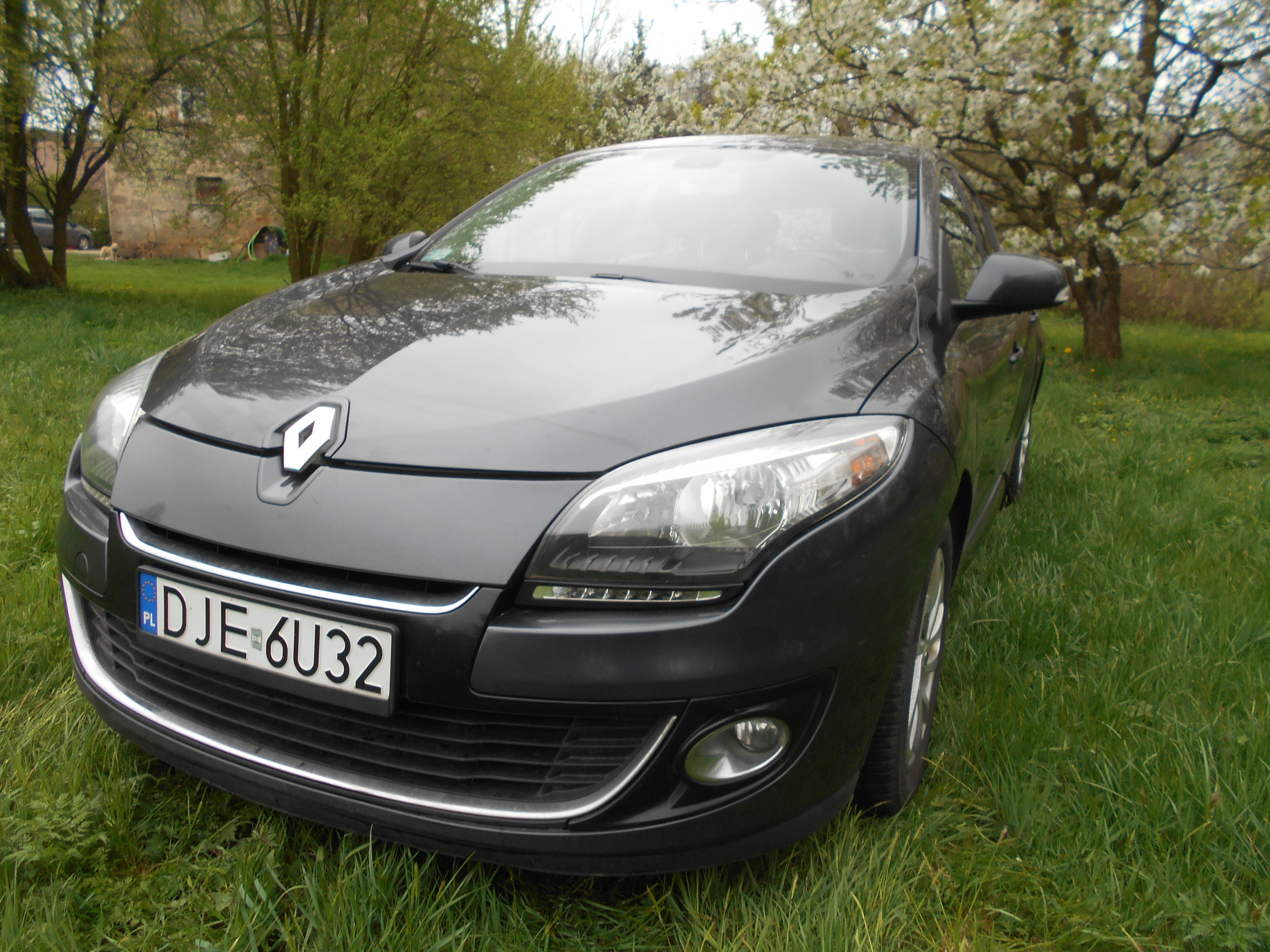 Renault Megane 1.6 benz salon PL 2013 r