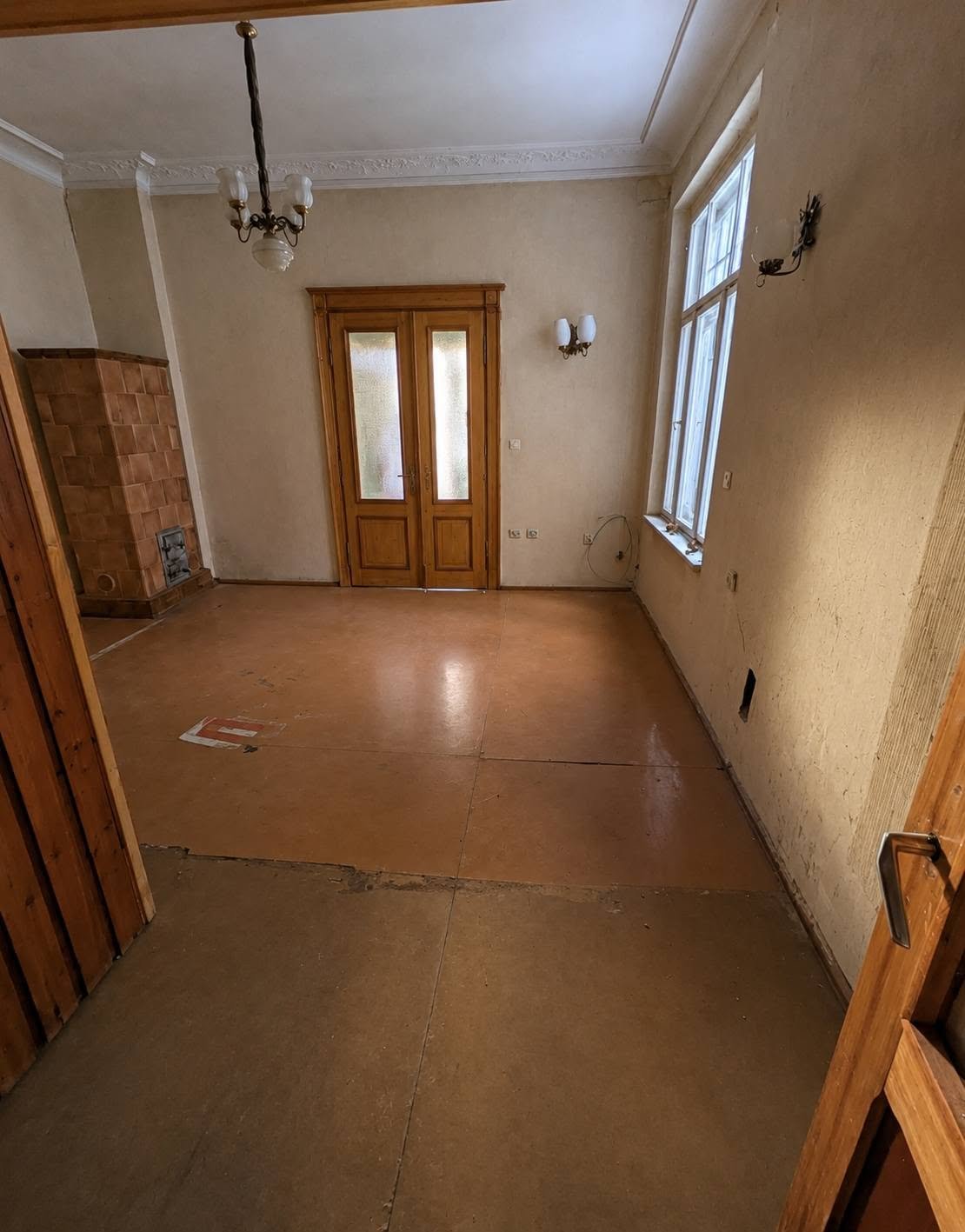 Ponad 80m² do remontu z balkonem i garażem  w Jeleniej Górze