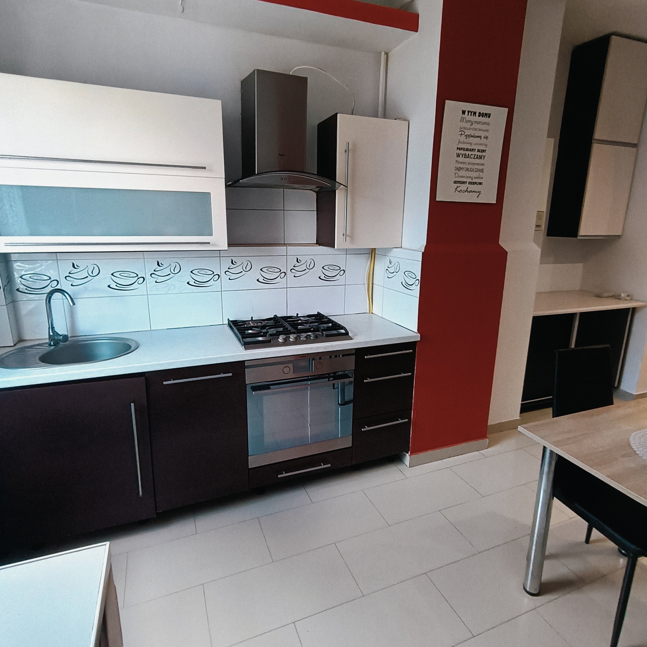 Przestronne 3 pokojowe mieszkanie w centrum Jeleniej Góry