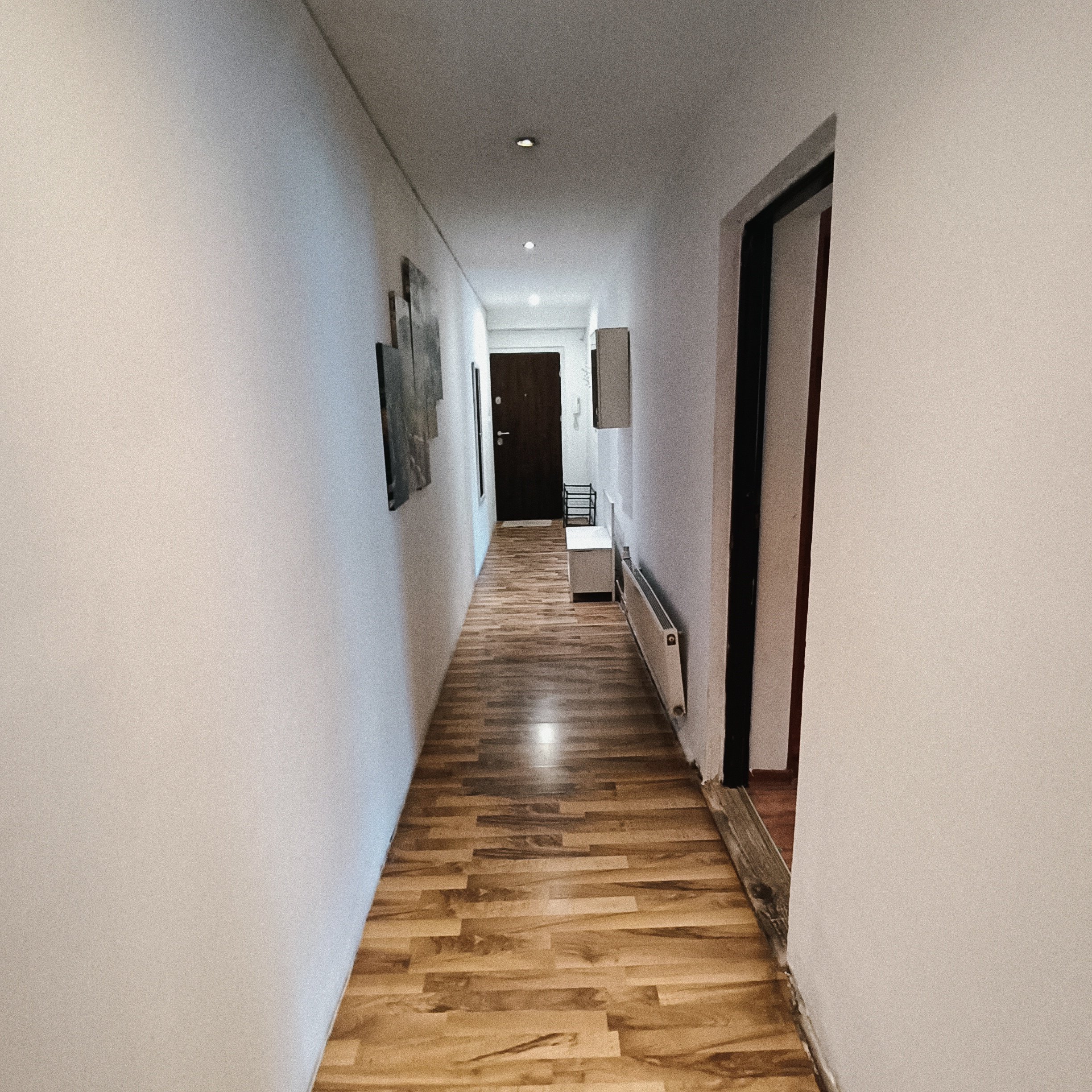 Przestronne 3 pokojowe mieszkanie w centrum Jeleniej Góry
