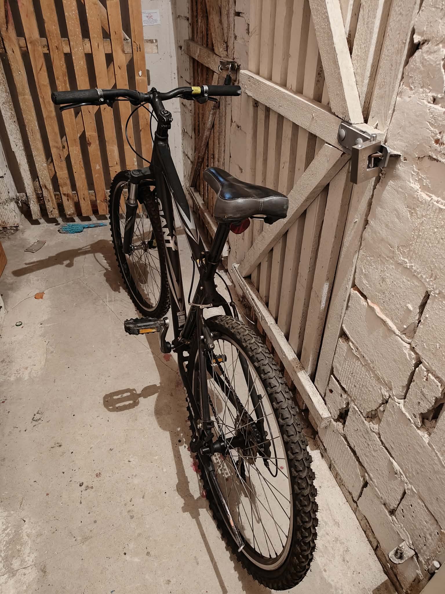 Rower Giant MTB nowe opony