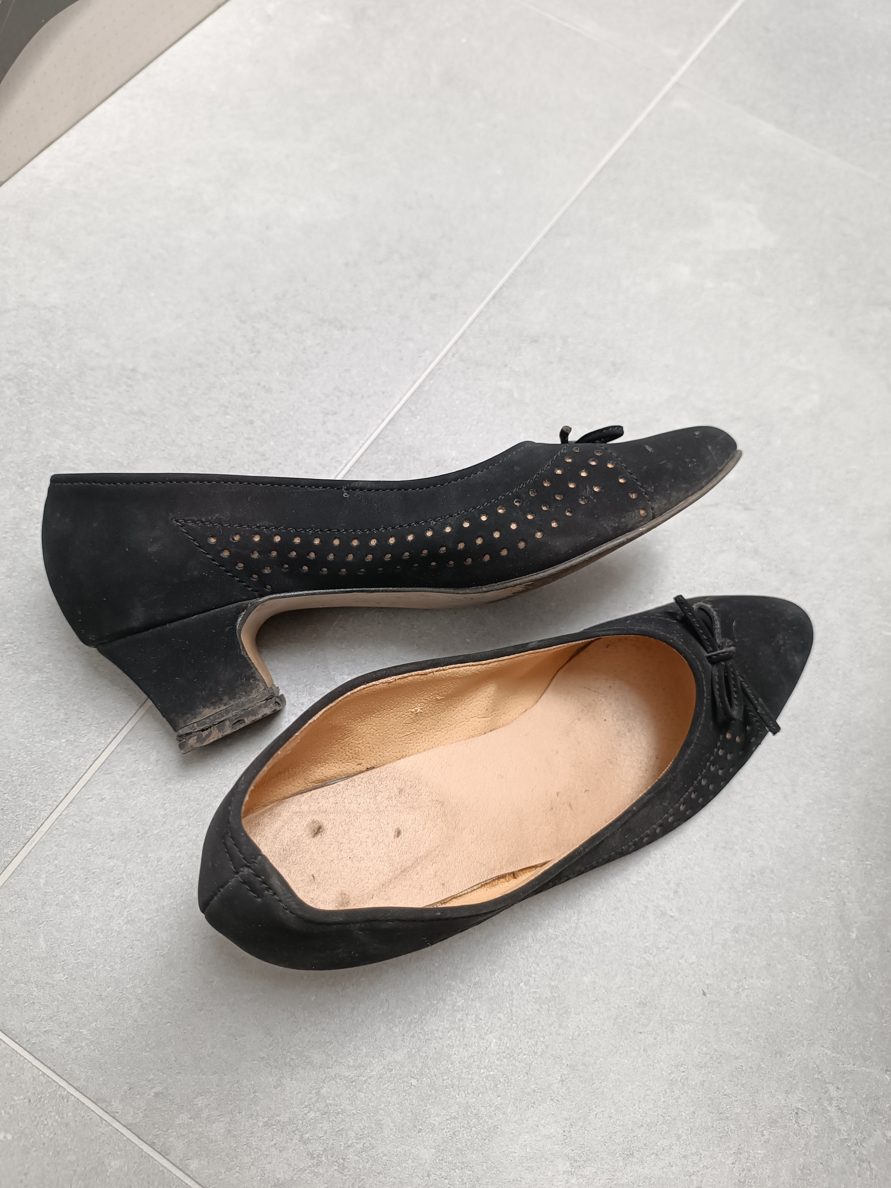 Buty 39-40 damskie, różne, używane ( stan 3-4)