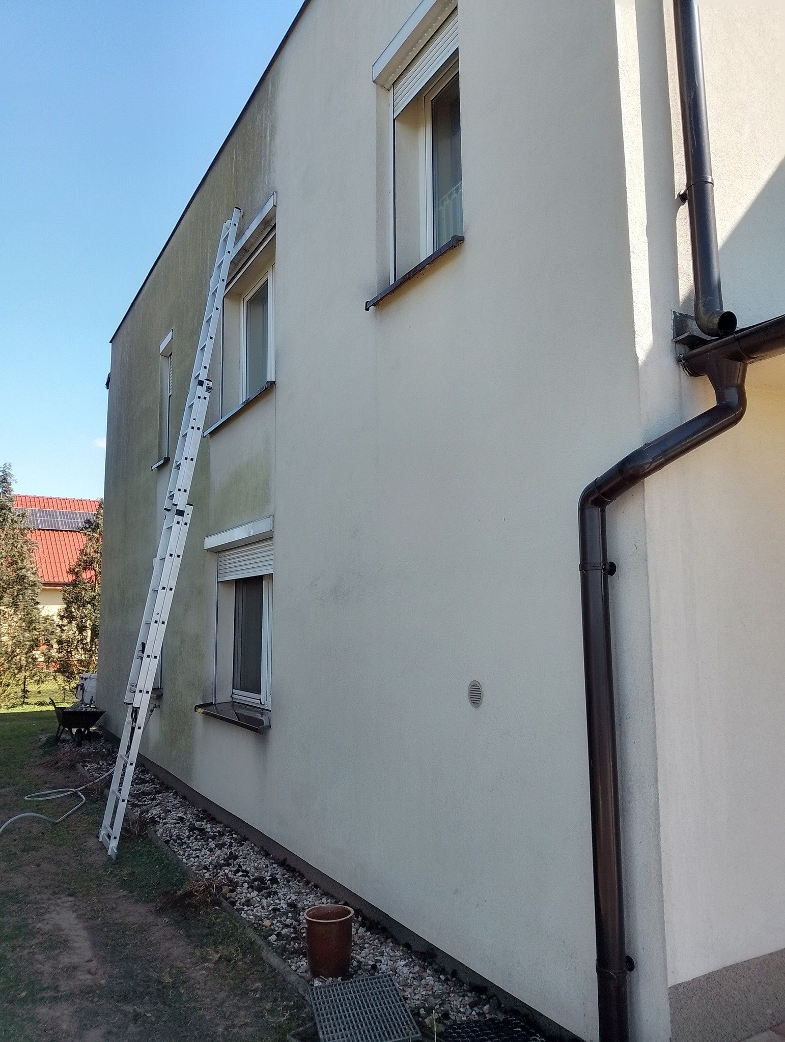 Pranie  tapicerek , dywanów , wykladzin , mycie  kostki brukowej i elewacji / tekram@interia.eu / tel. 509361219