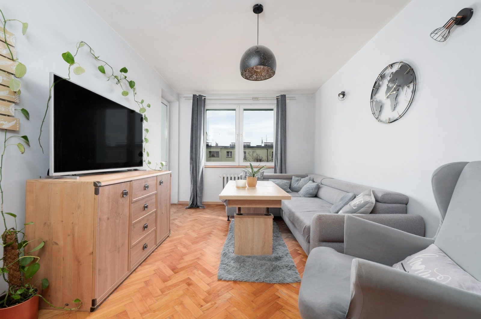 Sprzedam mieszkanie na Zabobrzu 50m2, dwie sypialnie, salon i balkon