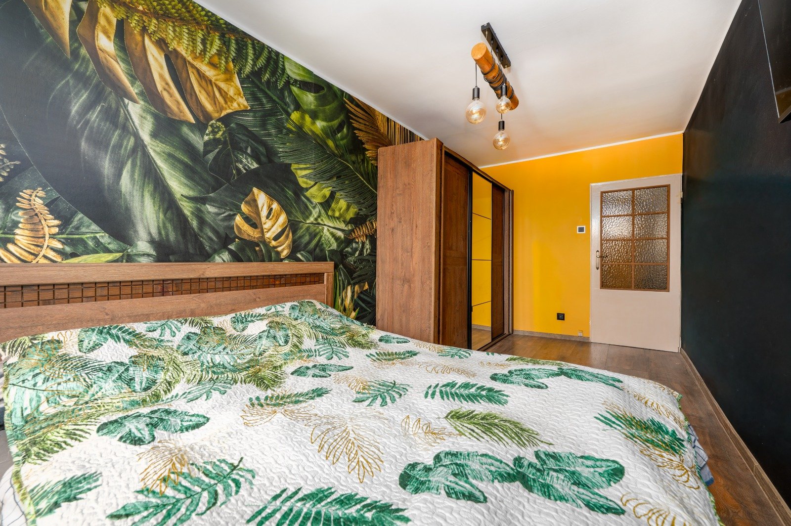 Sprzedam mieszkanie na Zabobrzu 50m2, dwie sypialnie, salon i balkon