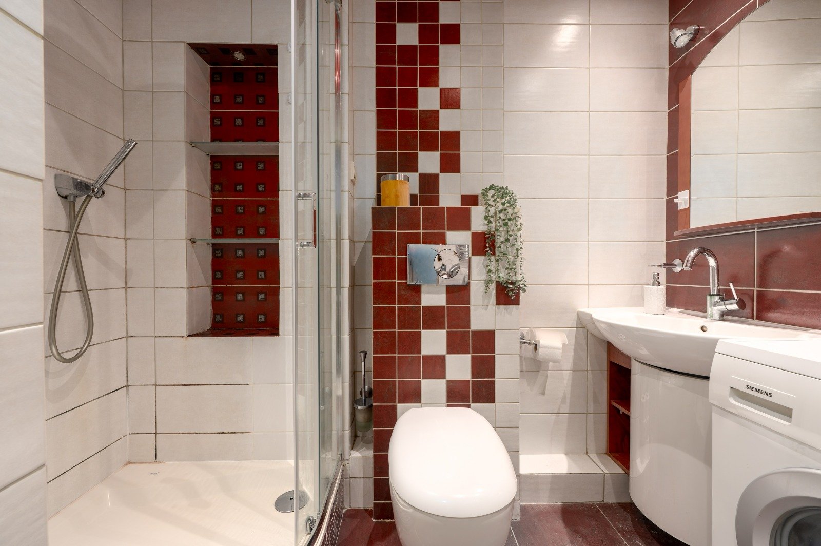 Sprzedam mieszkanie na Zabobrzu 50m2, dwie sypialnie, salon i balkon