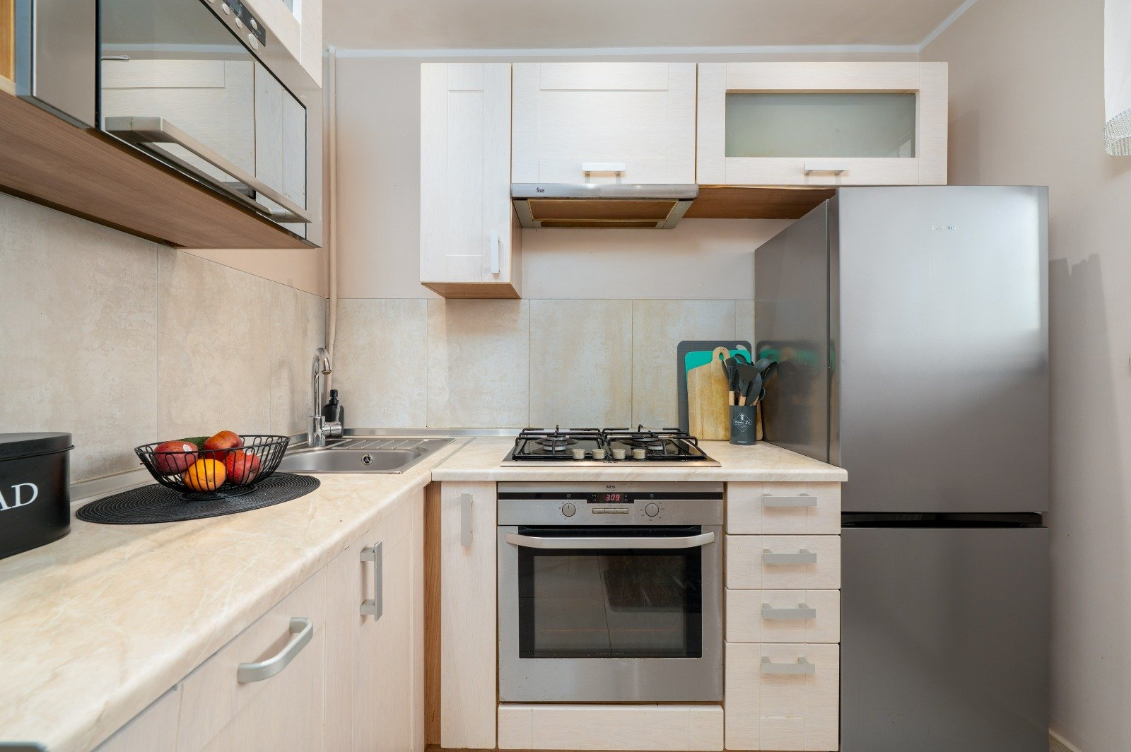 Sprzedam mieszkanie na Zabobrzu 50m2, dwie sypialnie, salon i balkon