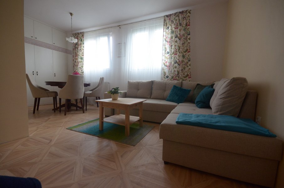 Okolice Żeroma, atrakcyjne 2-pokojowe, 51,40 m kw. po kapitalnym remoncie.
