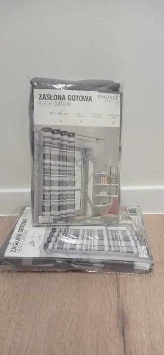 Dwie nowe zasłony dekoracyjne na przelotkach