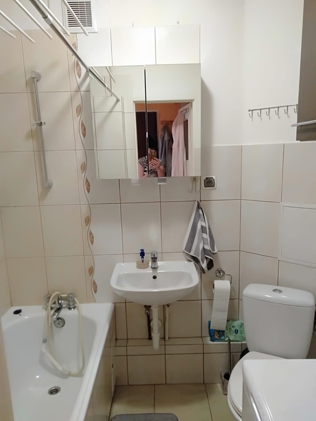 Wynajmę kawalerkę w centrum Jeleniej Góry