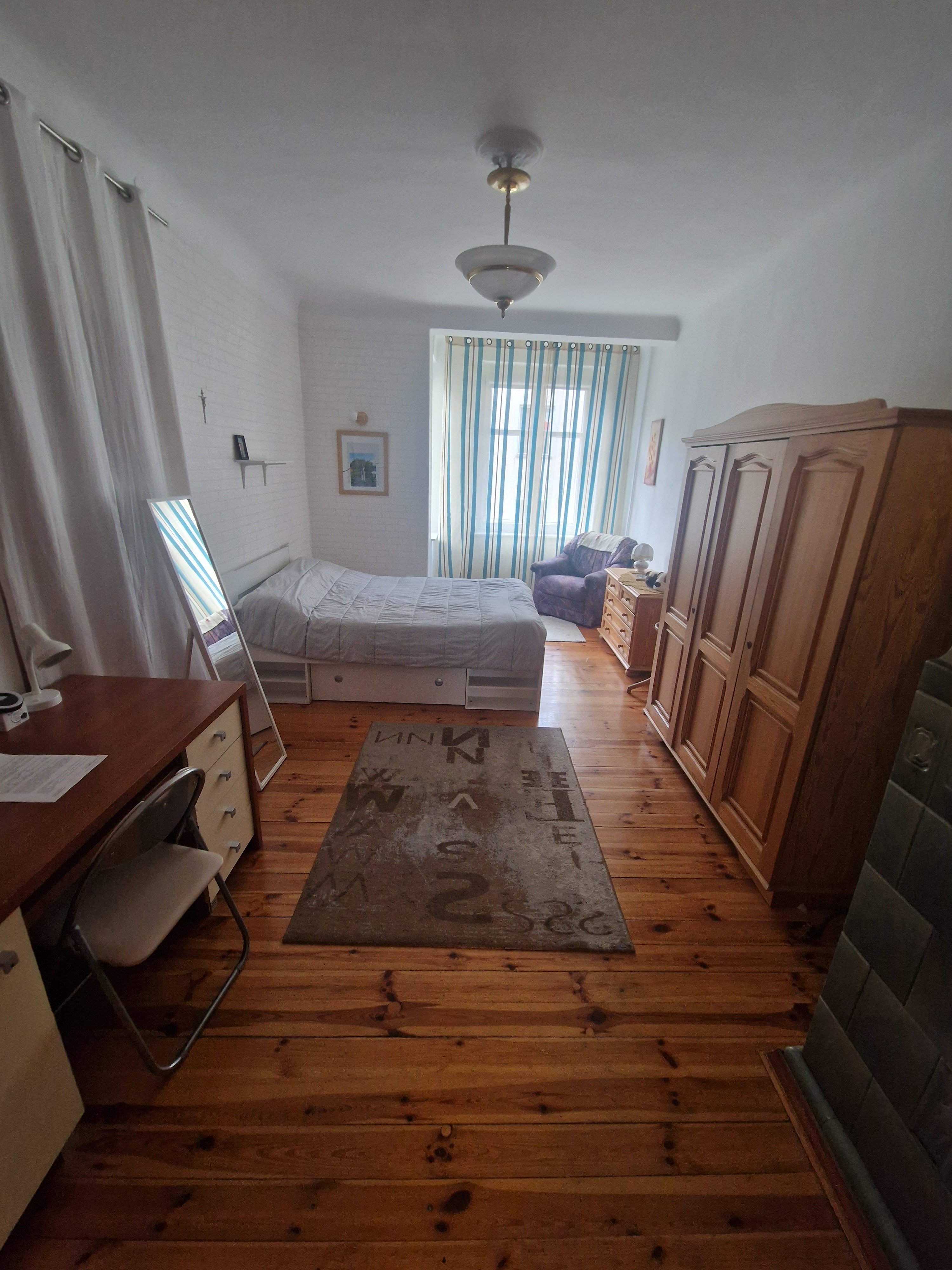 Centrum. 3 pokoje, 2 piętro, 90m2.